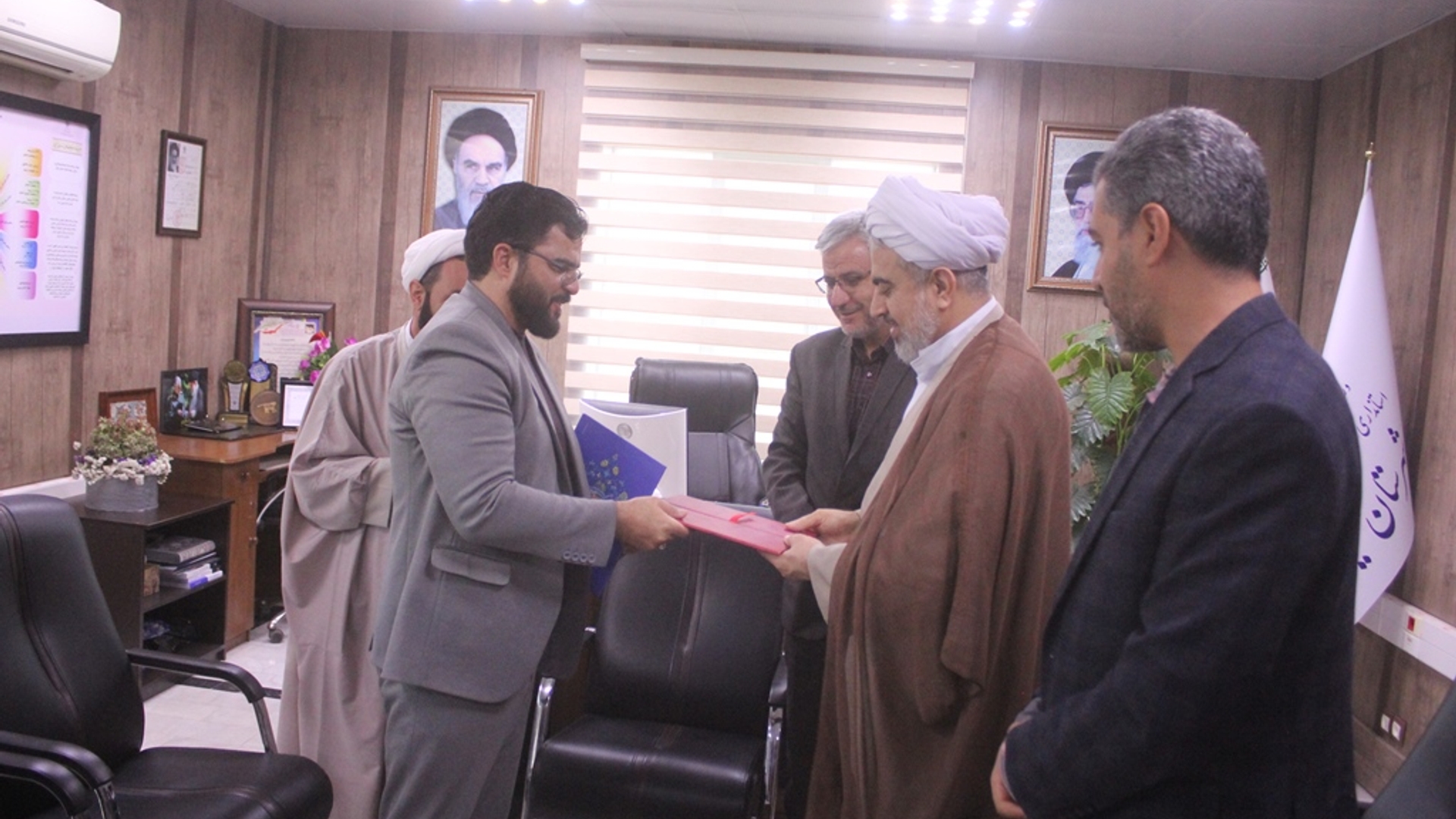 رئیس جدید اداره اوقاف و امور خیریه شهرستان خمین معرفی شد.