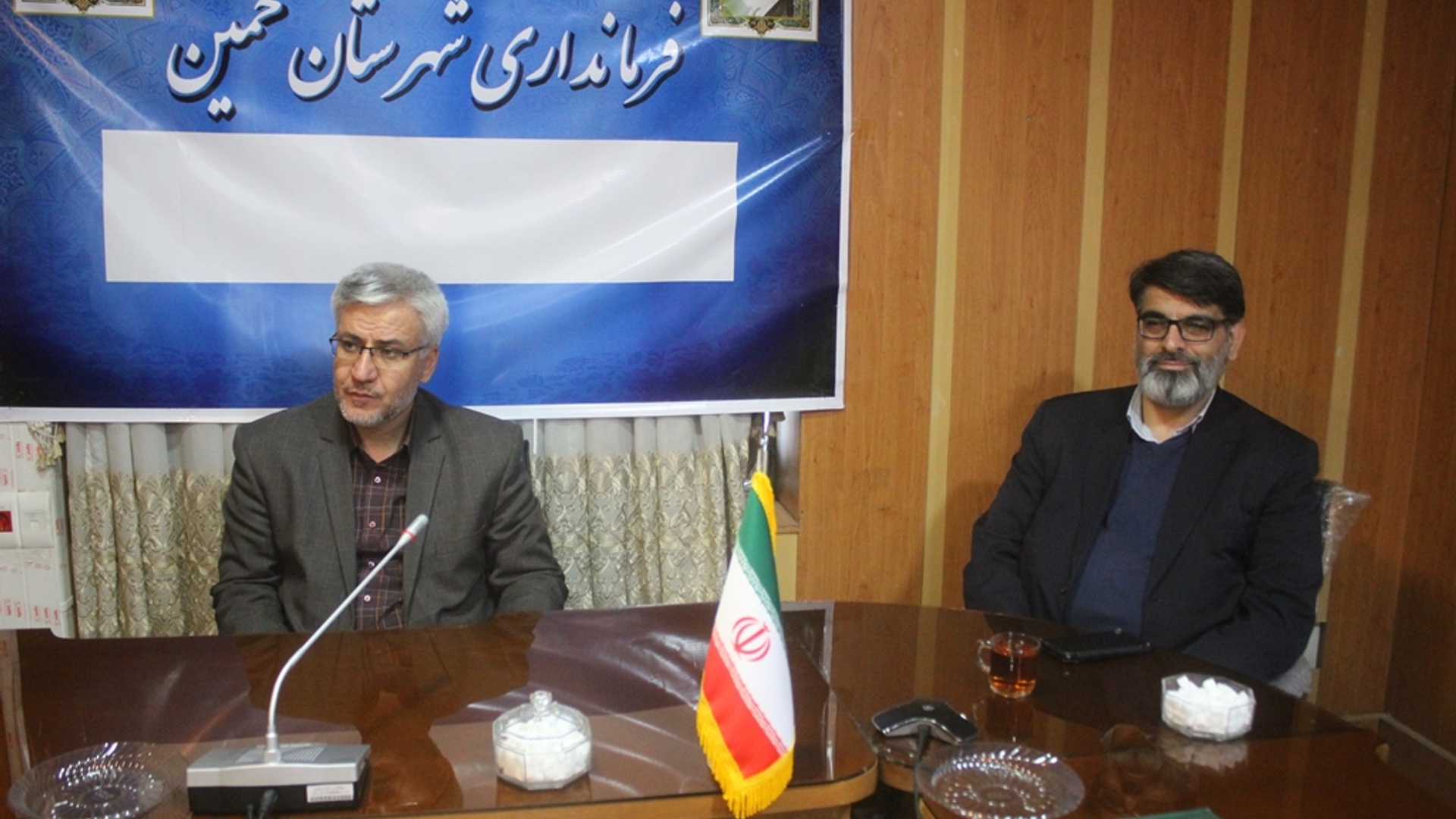 نشست مدیر کل کمیته امداد امام خمینی (ره) استان با فرماندار شهرستان خمین برگزار شد