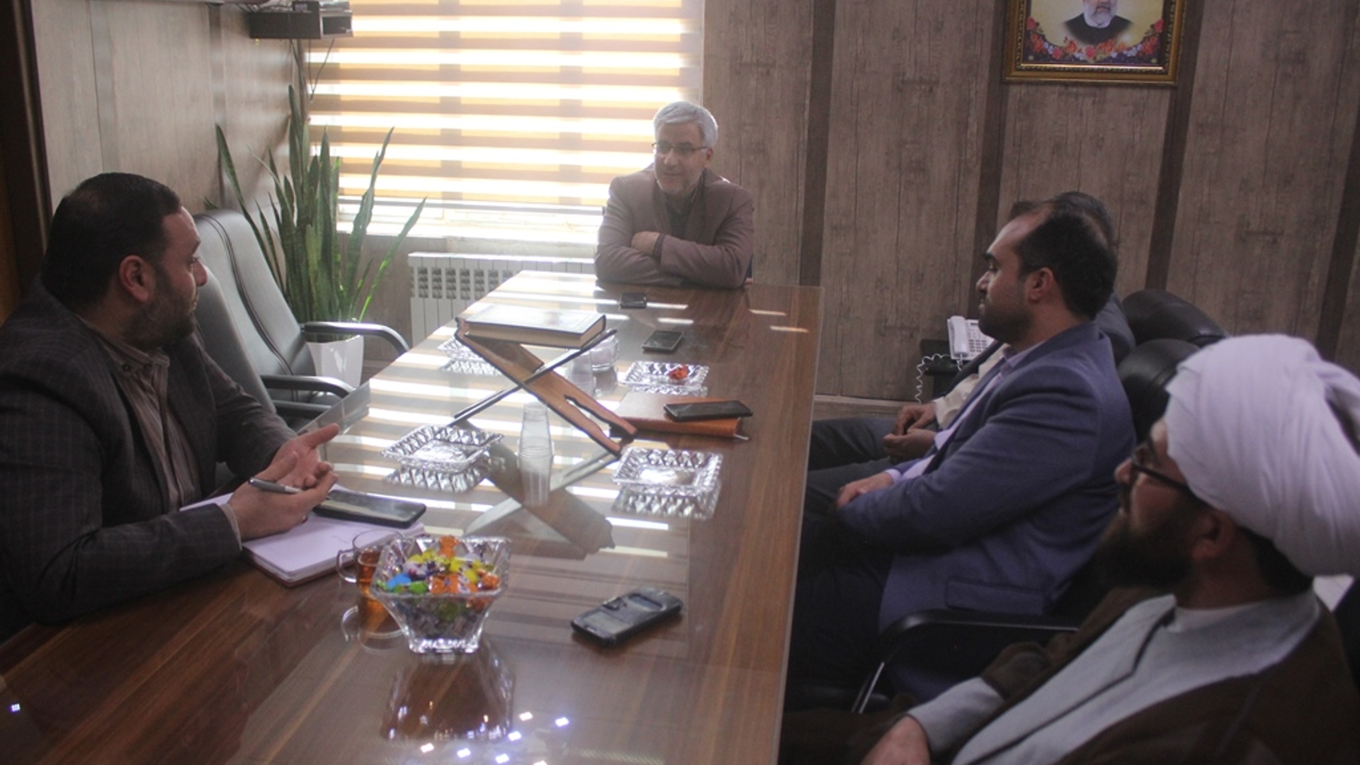 جلسه هماهنگی اجرای طرح مبین (مدیریت برنامه‌های یاوران نماز ) در شهرستان خمین برگزار شد