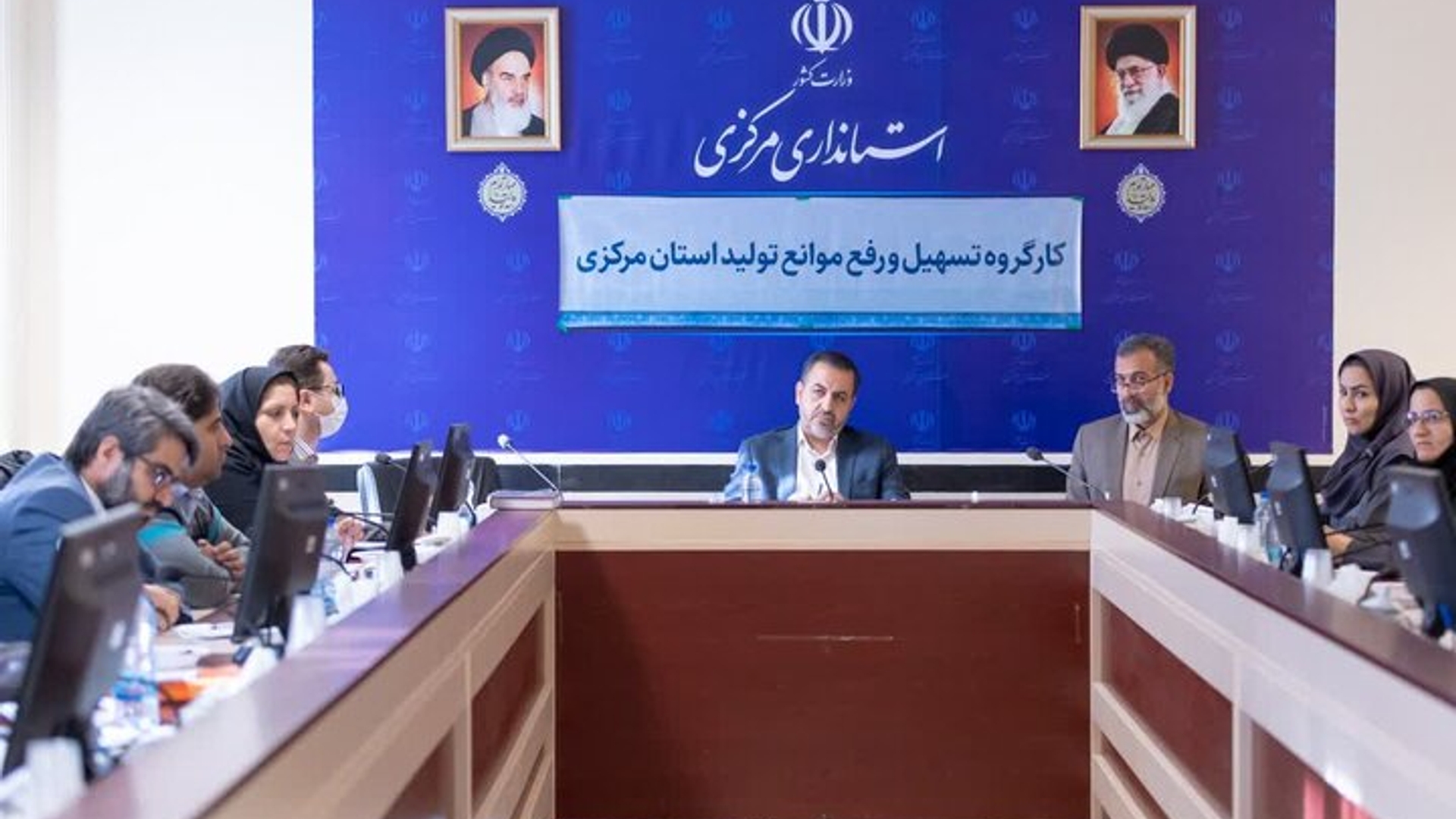 معاون استاندار مرکزی: مدیران حداکثر توان خود را برای کمک به تولید صرف کنند