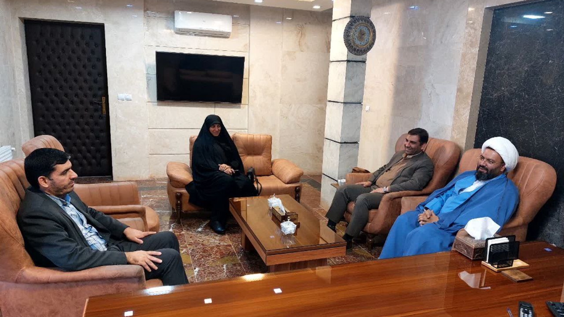 دیدار مسئول ستاد مردمی حمایت از خانواده و جوانی جمعیت استان مرکزی با سرپرست فرمانداری شهرستان محلات