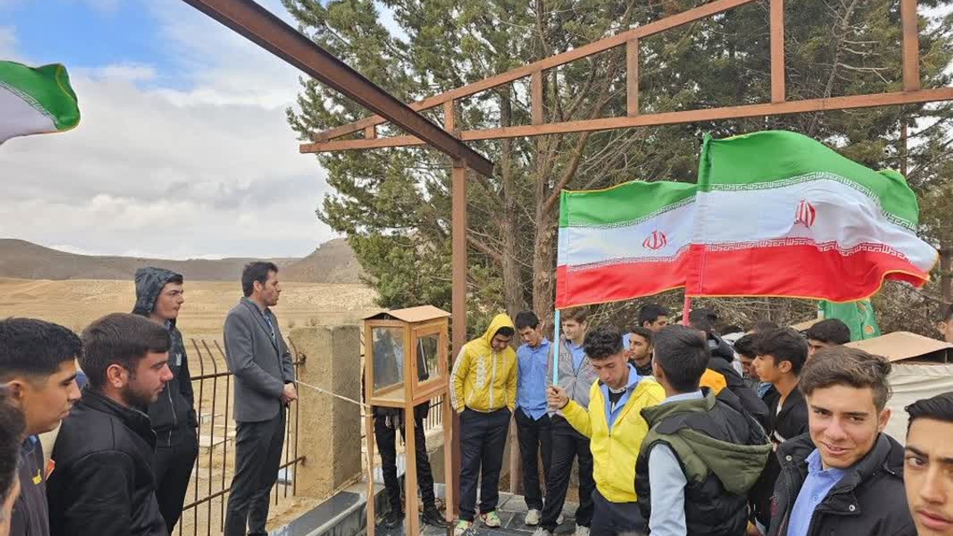 راهپیمایی روز ۱۳ آبان ۱۴۰۲ روستای علیشار بخش خرقان