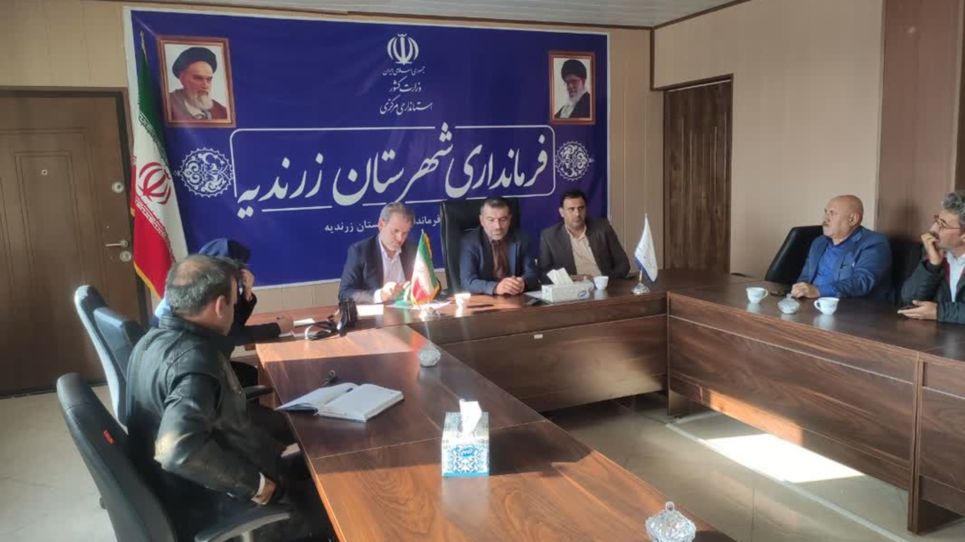 جلسه پیگیری مشکلات روستای سلطان احمدلو بخش مرکزی