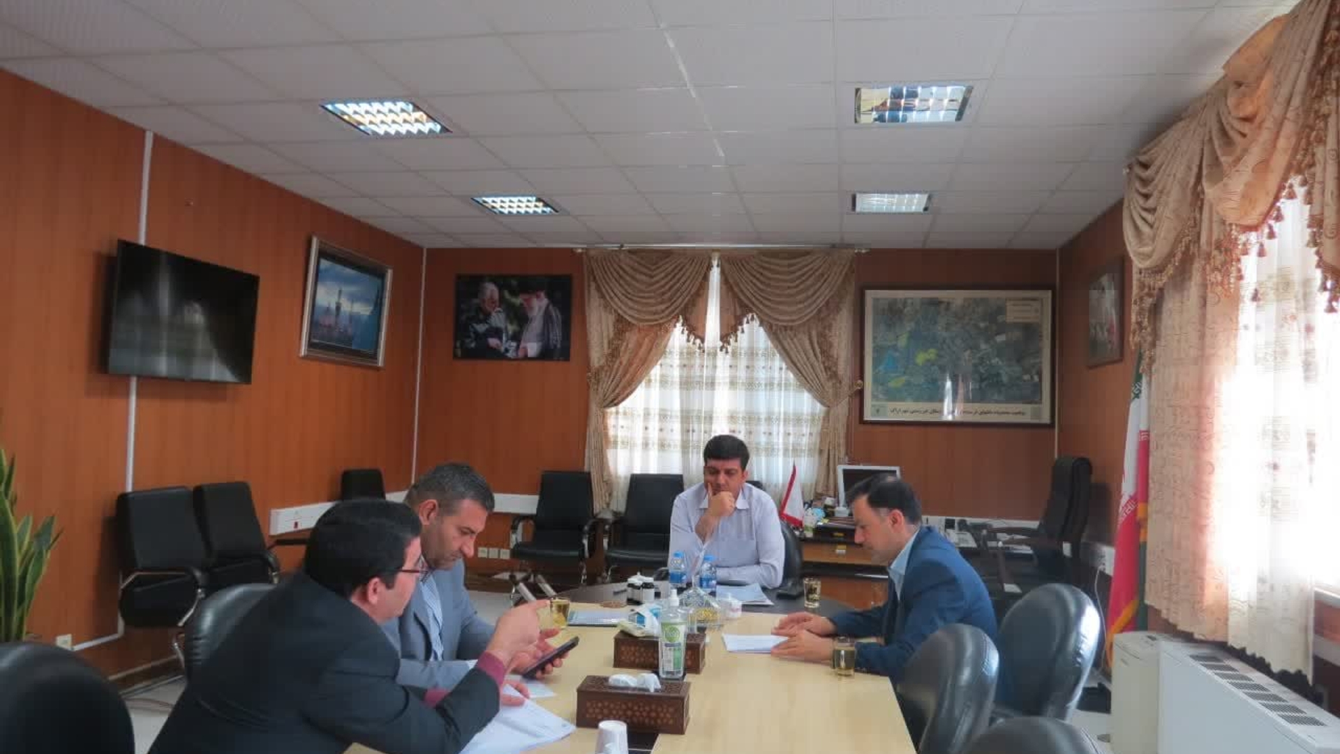 نشست هیات تطبیق مصوبات شوراهای اسلامی