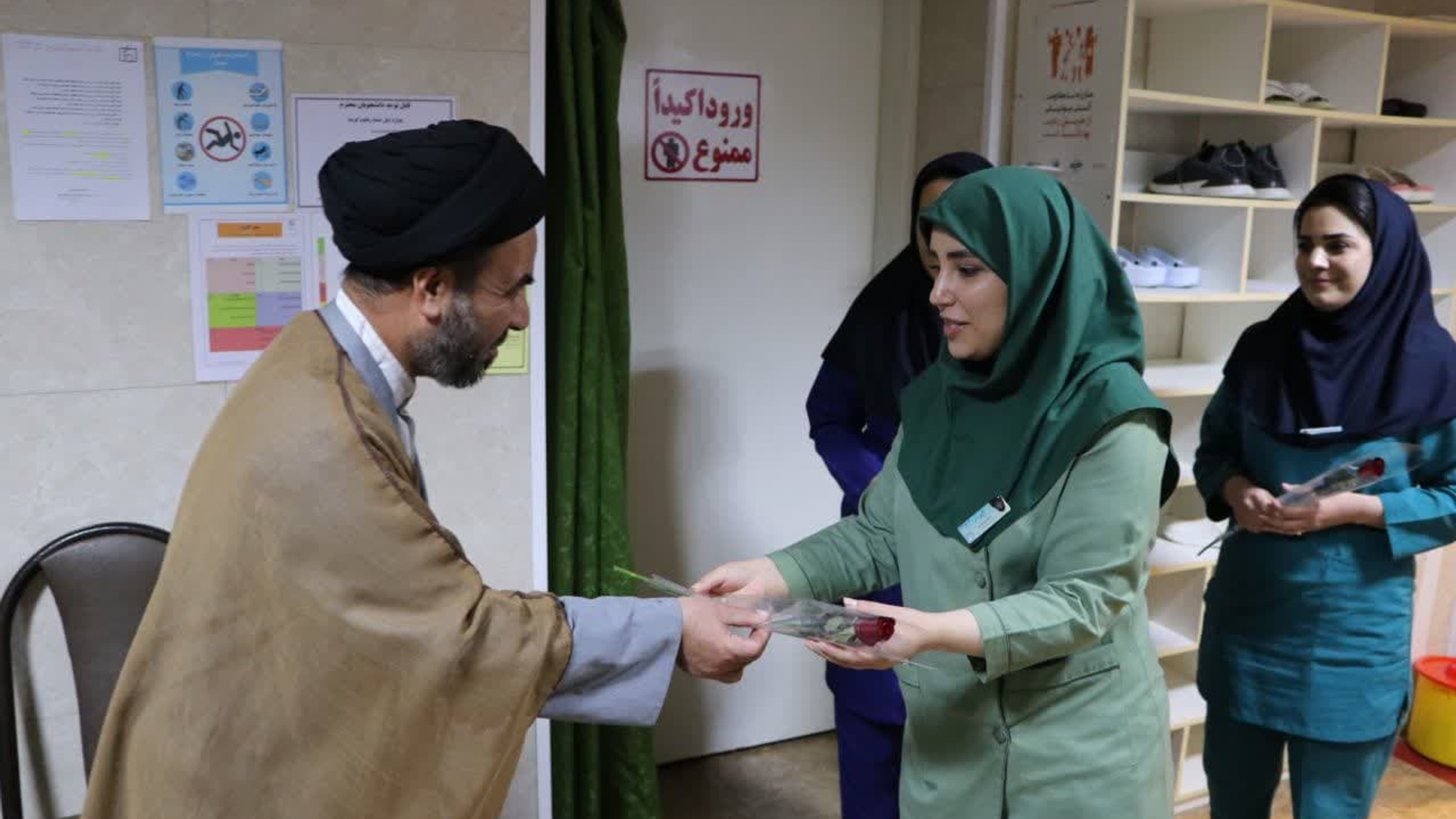 فرماندار و تعدادی از مسئولان شهرستان از بیمارستان امام خمینی (ره) خمین بازدید کردند