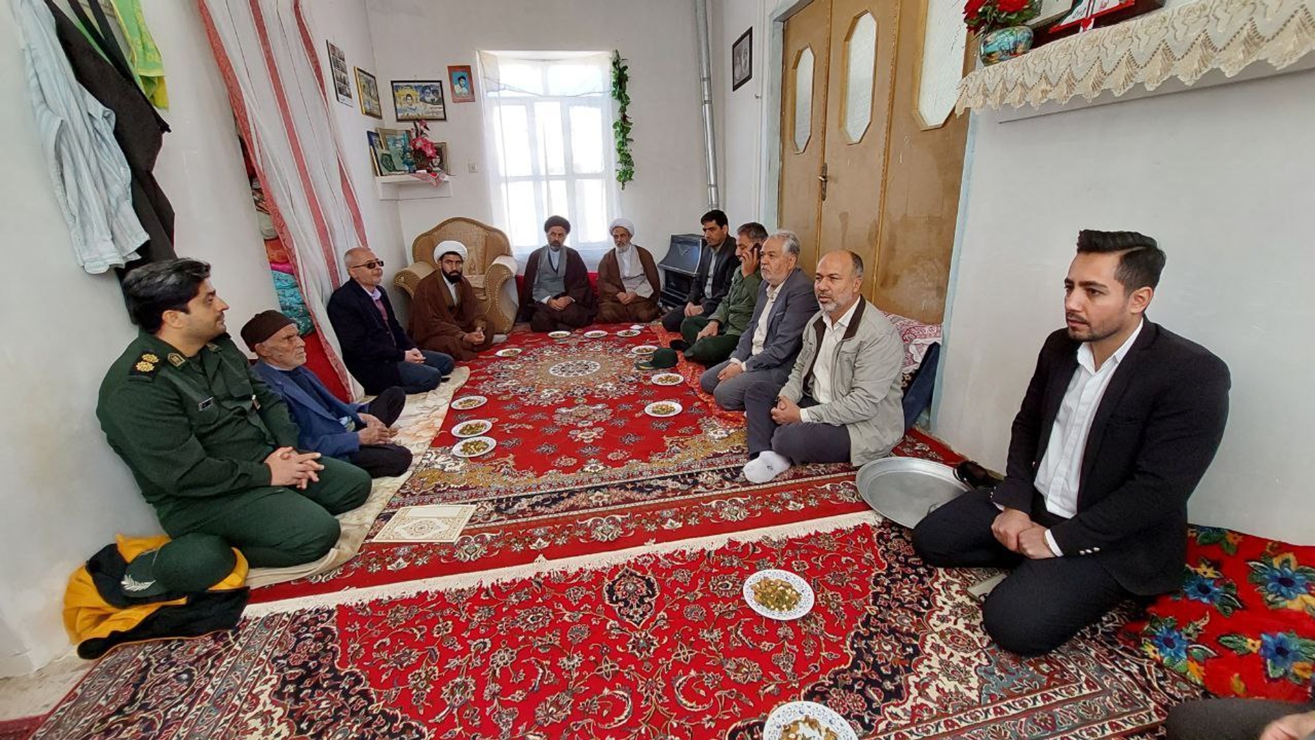 دیدار سرپرست فرمانداری شهرستان محلات با خانواده معظم شهدا