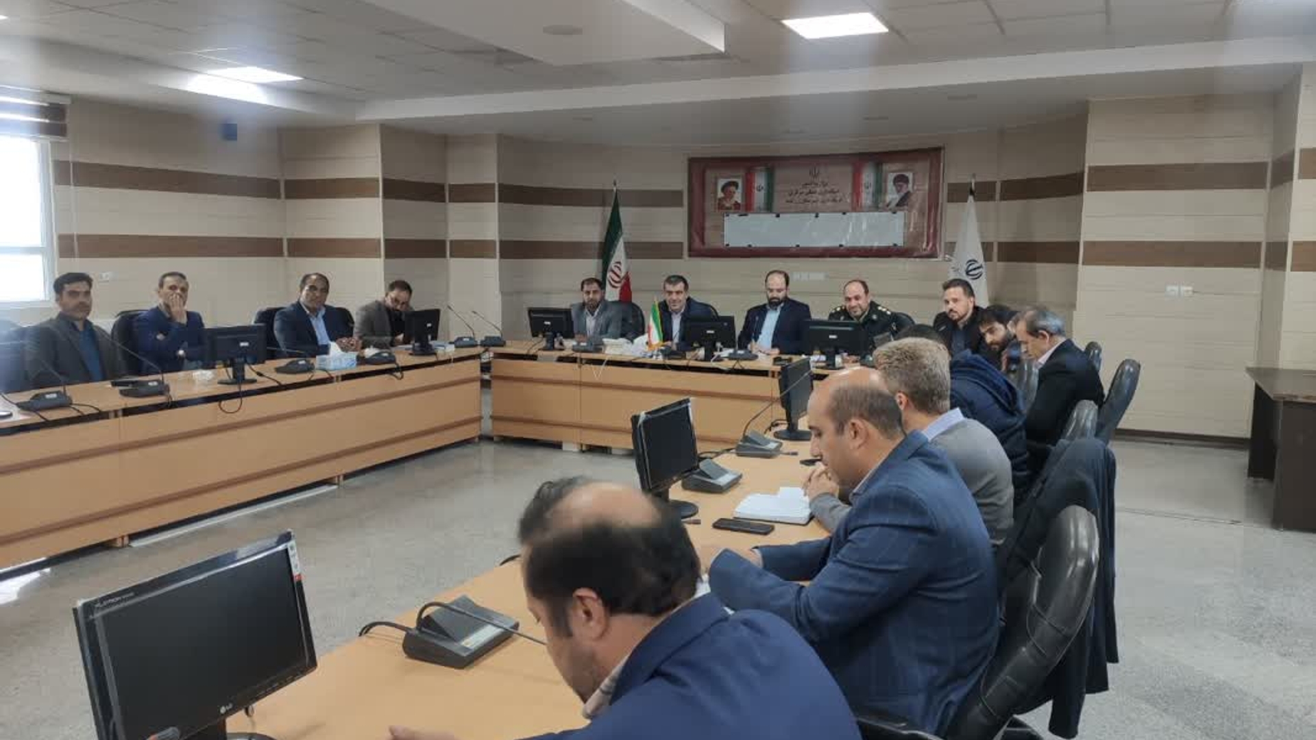 جلسه ساخت و ساز غیر مجاز شهرستان زرندیه