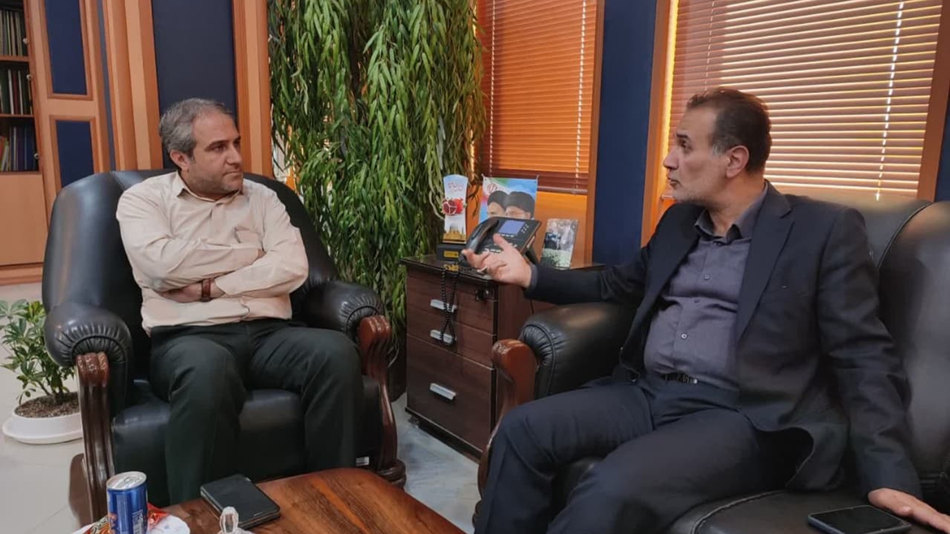 دیدار  عباسی، مدیرعامل شرکت آب و فاضلاب استان مرکزی با مهدی الیاسی معاون استاندار و فرماندار ویژه شهرستان ساوه