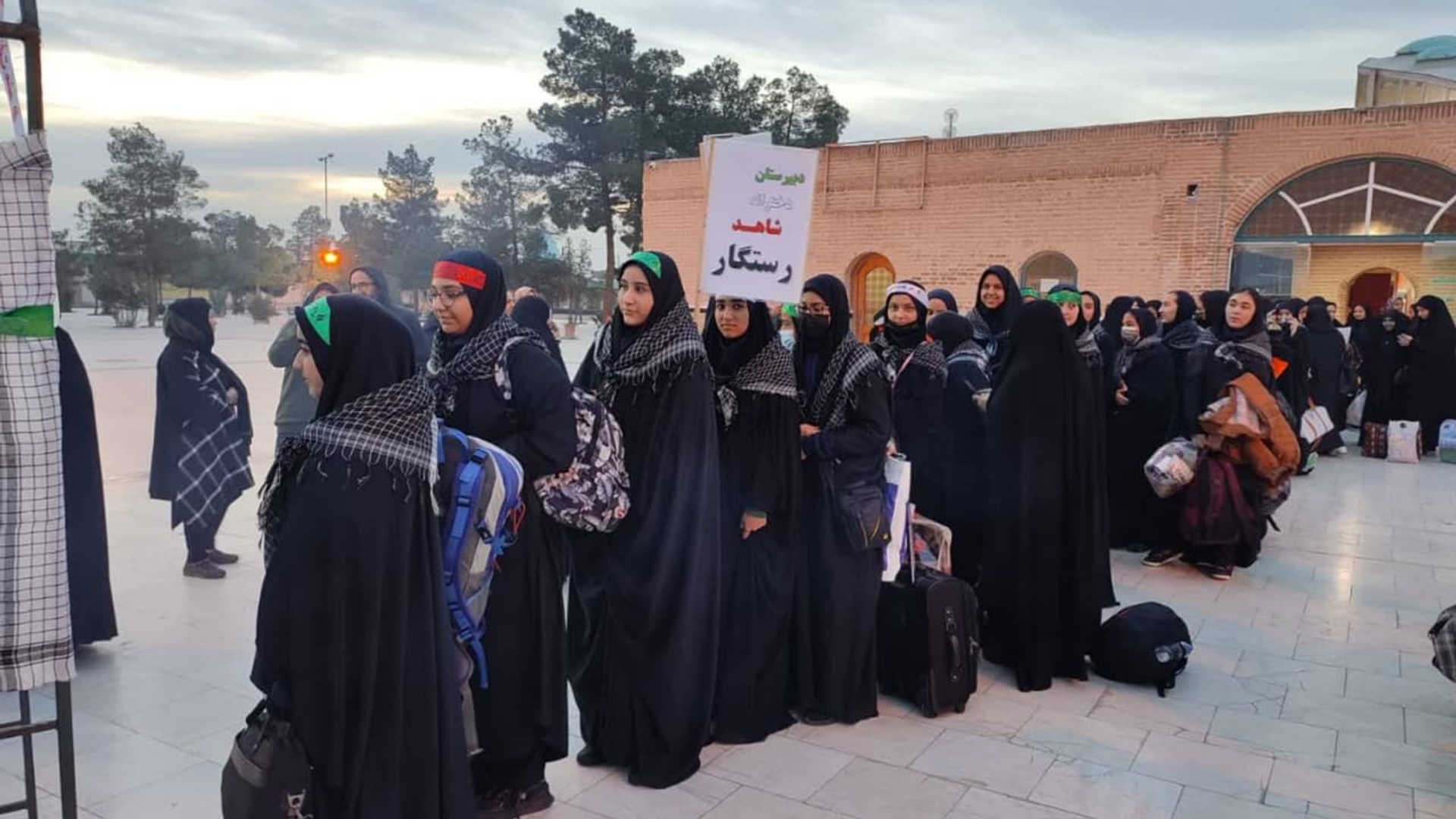 اعزام ۳۰۰ دانش آموز دختر به اردوهای راهیان نور