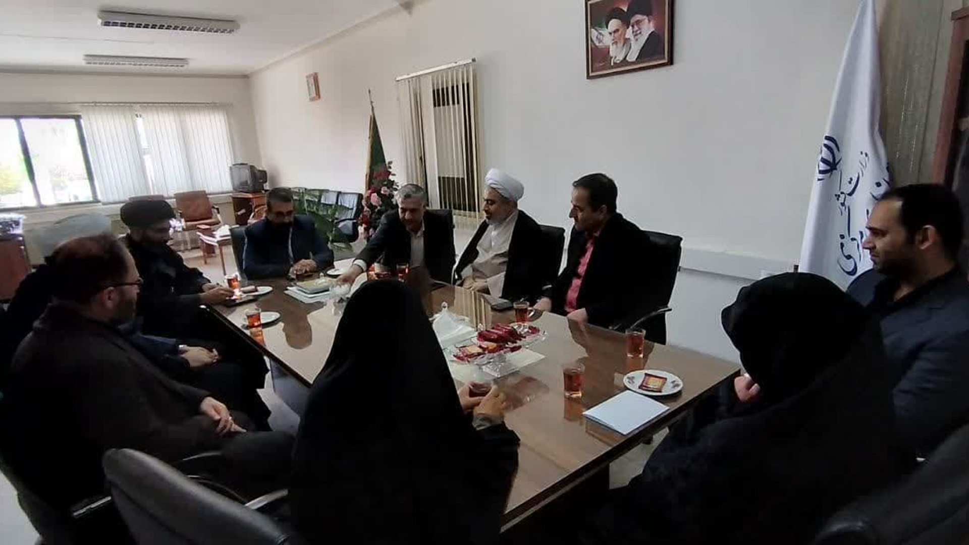 جلسه برنامه ریزی تولید پوشاک اسلامی