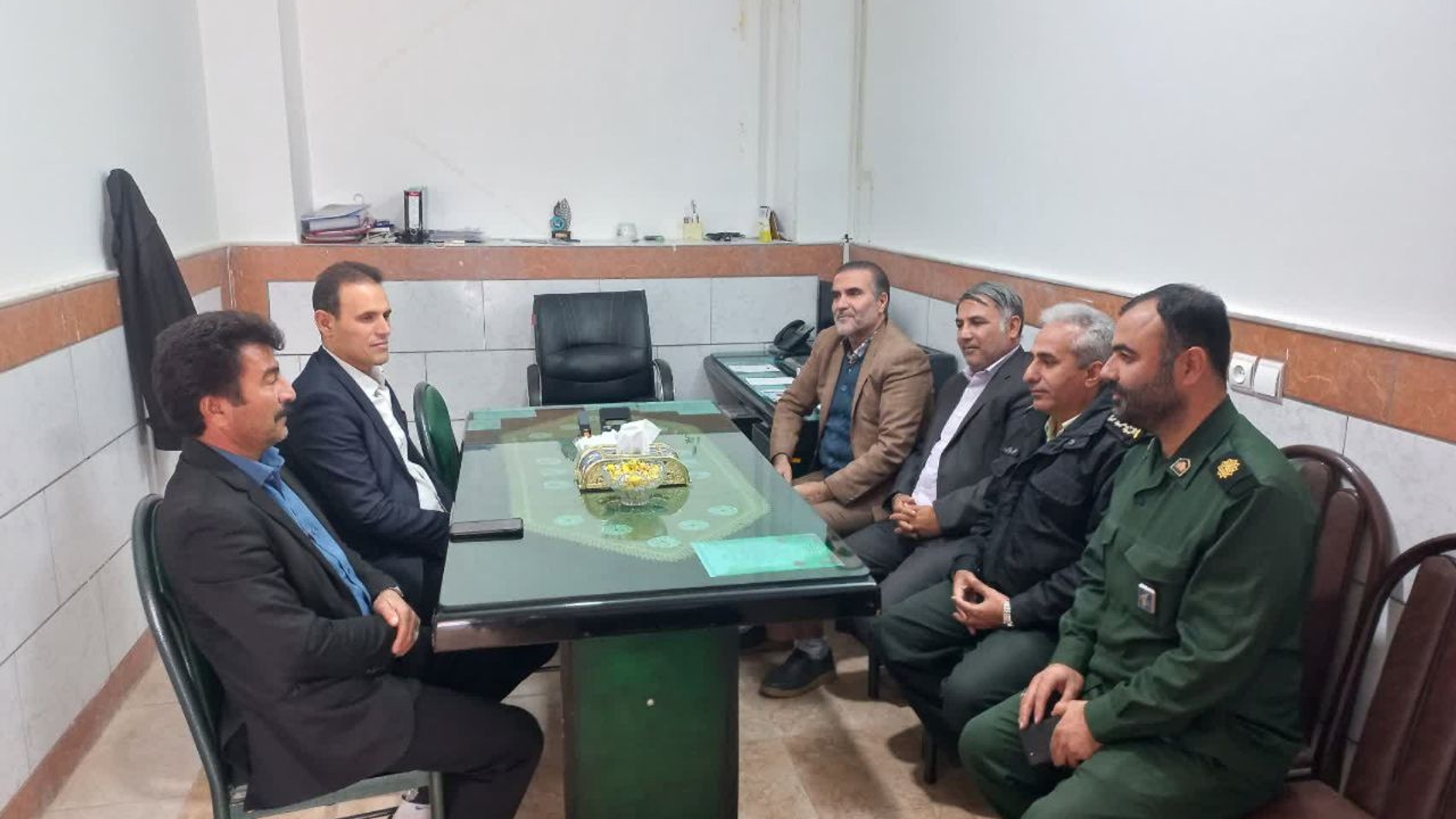 دیدار با فرمانده حوزه مقاومت بسیج ولیعصر (عج)شهر زاویه به مناسبت هفته بسیج