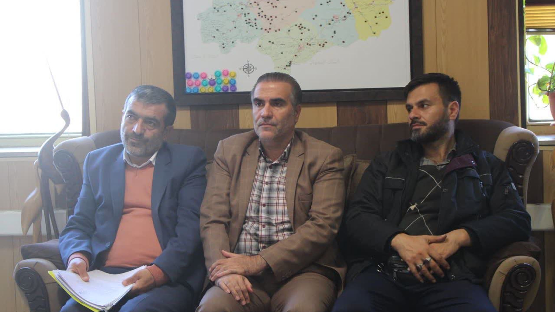 💠 برگزاری جلسه بررسی آخرین وضعیت صدور شناسه ملی شوراهای اسلامی روستاهای بخش زاویه شهرستان زرندیه