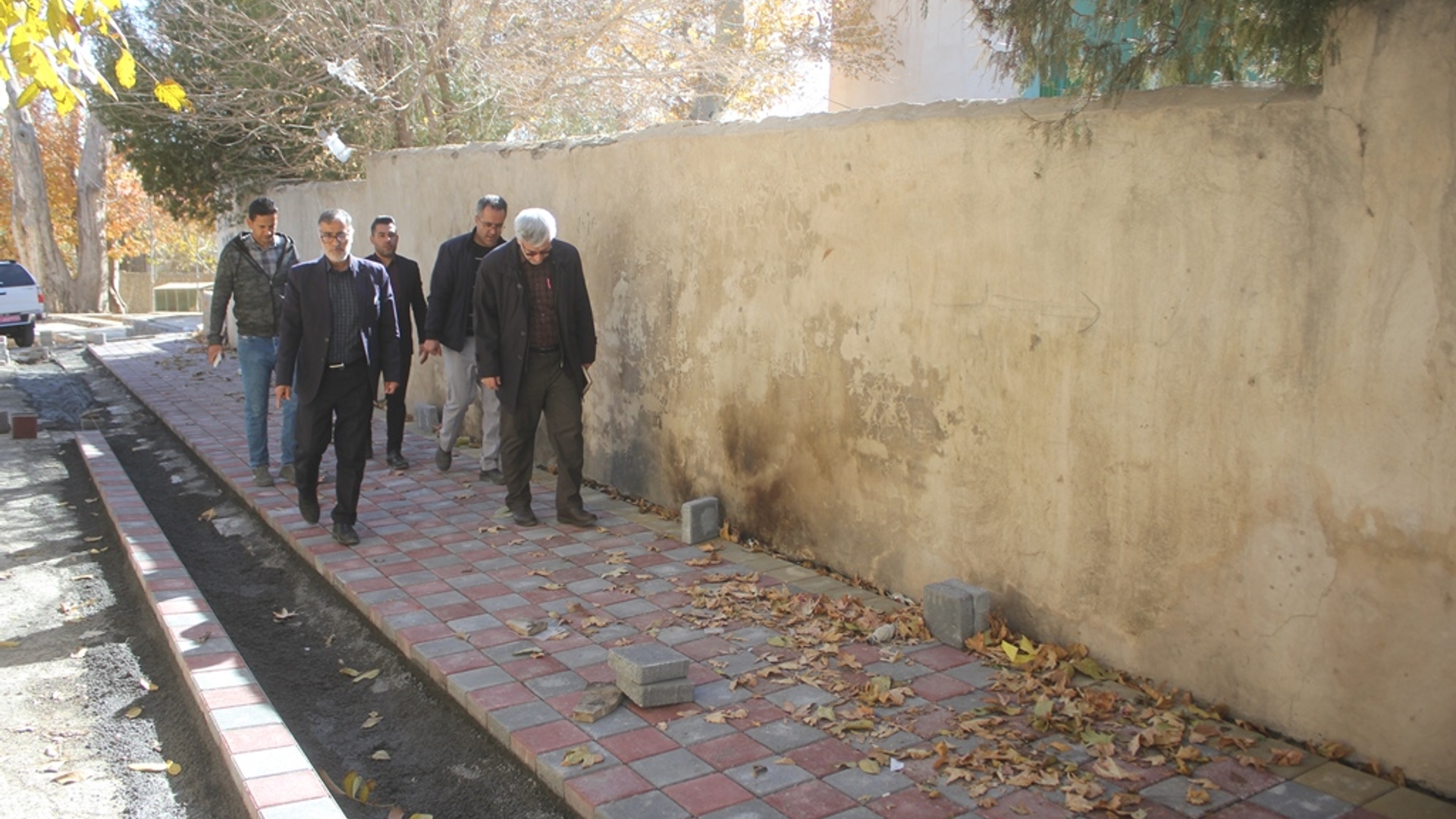 فرماندار از تعدادی از روستاهای بخش مرکزی شهرستان خمین بازدید کرد.