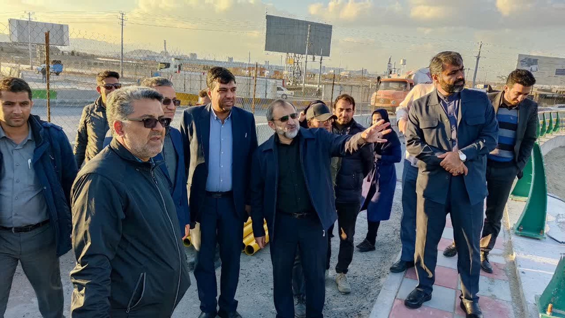 🔵🔴بازدید میدانی استاندار مرکزی و فرماندار شهرستان اراک   از پروژه تقاطع غیرهمسطح میدان امام خمینی(ره)- آخرین وضعیت این پروژه فعال شهری بررسی شد