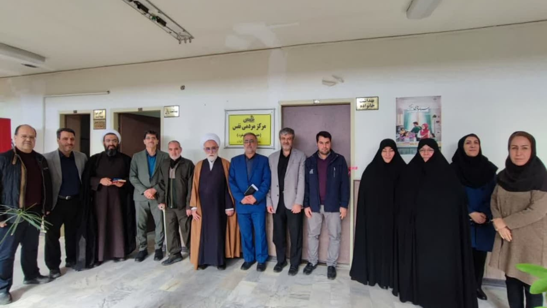 مرکز نفس (نجات فرزندان سقط )شهرستان دلیجان با حضور مفتح زاده مدیرکل دفتر بانوان استانداری و اعضای ستاد مردمی حمایت از خانواده وجوانی جمعیت ومسئولین شهرستانی در راستای قانون حمایت از خانواده وجوانی جمعیت  در محل  مرکز شبکه بهداشت این شهرستان  افتتاح گردید . 
سه شنبه ۱۴ آذر