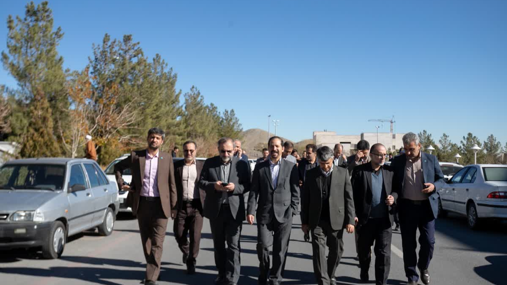 بازدید استاندار مرکزی و معاون وزیر علوم از طرح‌های دانشگاه اراک