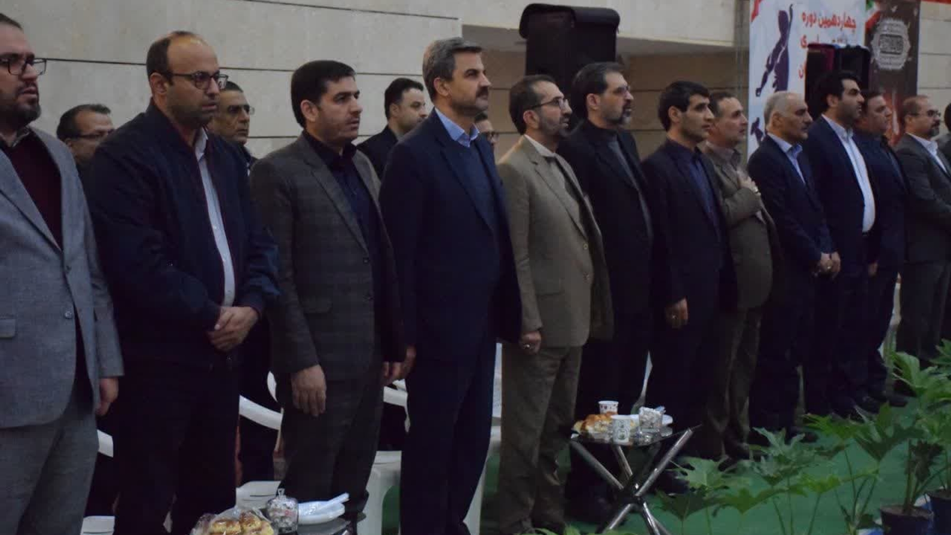 افتتاحیه مسابقات فوتسال پیشکسوتان صنعت آب و برق کشور در محلات