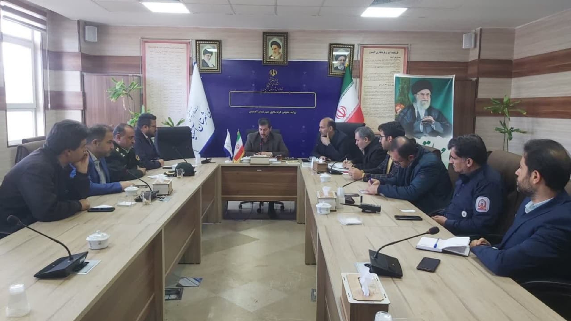 دومین جلسه کارگروه پایش ساختمانهای بلند مرتبه و نا ایمن شهرستان آشتیان