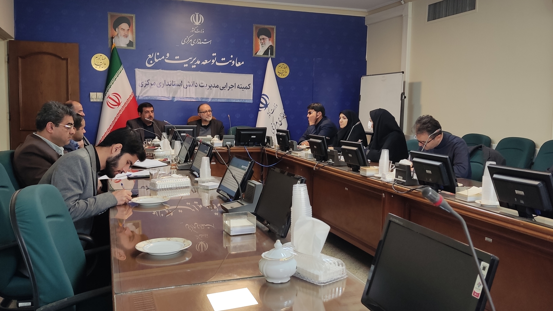 کمیته اجرایی مدیریت دانش استانداری مرکزی