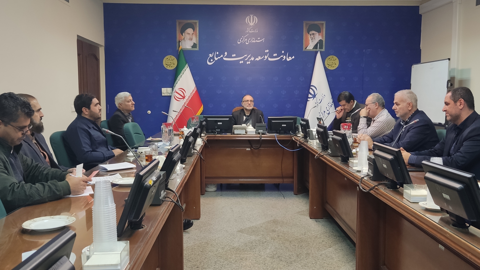 جلسه بازگشایی پاکتهای مناقصه های عمومی