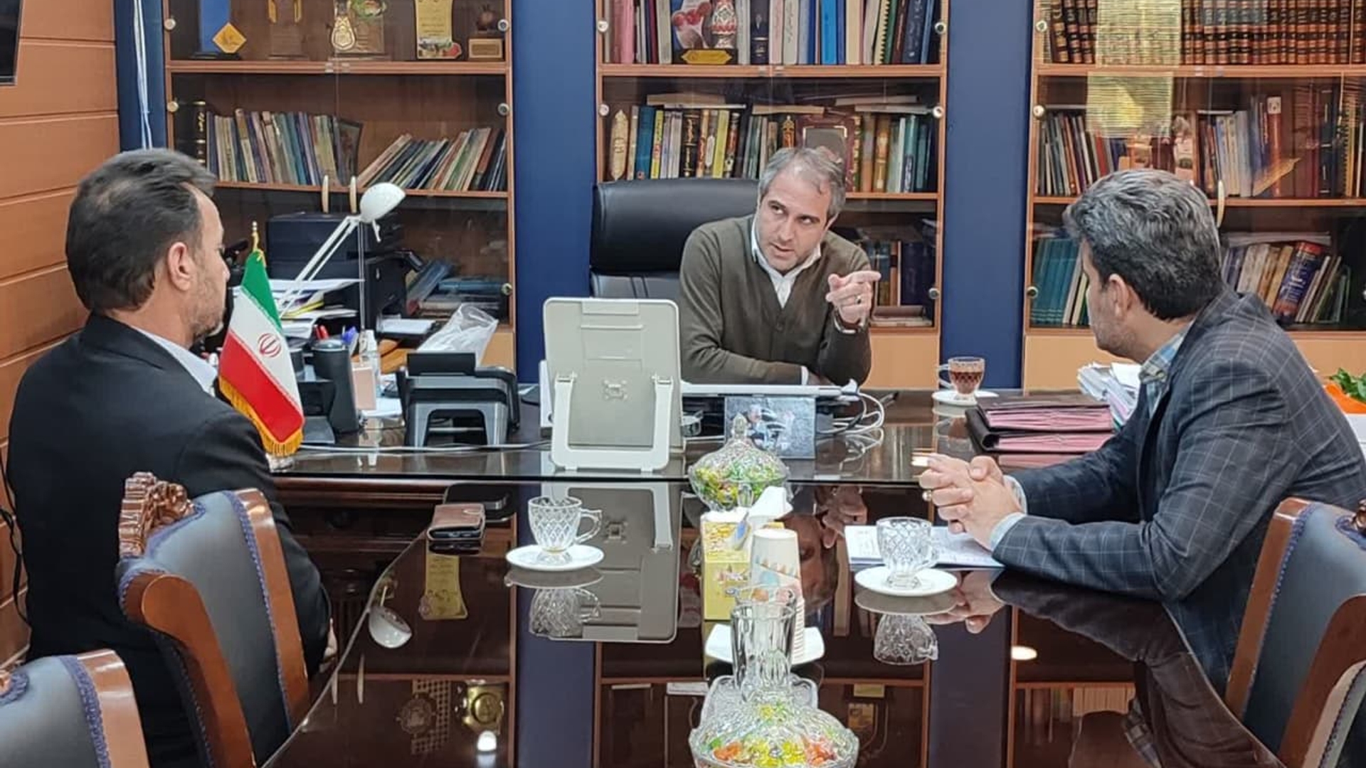 ملاقات مردمی  مهدی الیاسی معاون استاندار و  فرماندار ویژه شهرستان ساوه