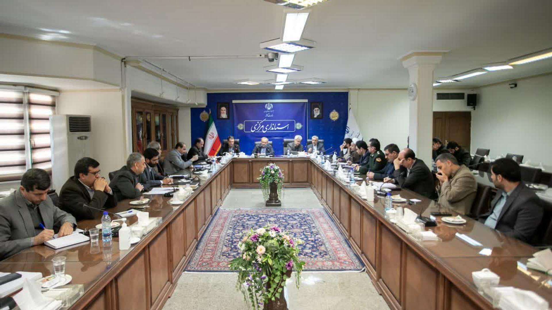 با حضور حسنی سرپرست اداره کل امور اداری و مالی، نشست هماهنگی هفته فرهنگی خمین