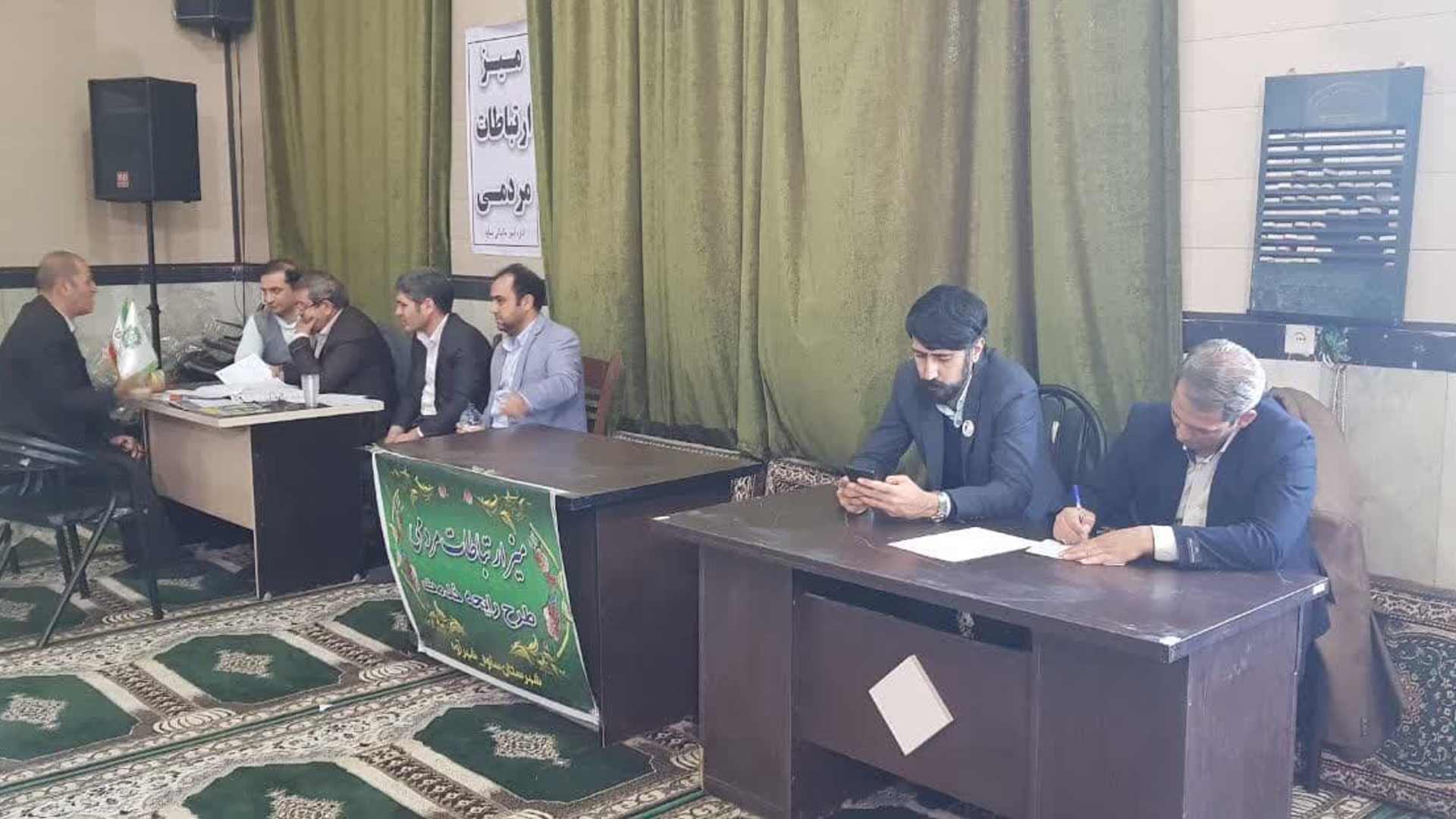 میز ارتباطات مردمی در نمازجمعه شهرهای ساوه، آوه، نوبران و غرق آباد