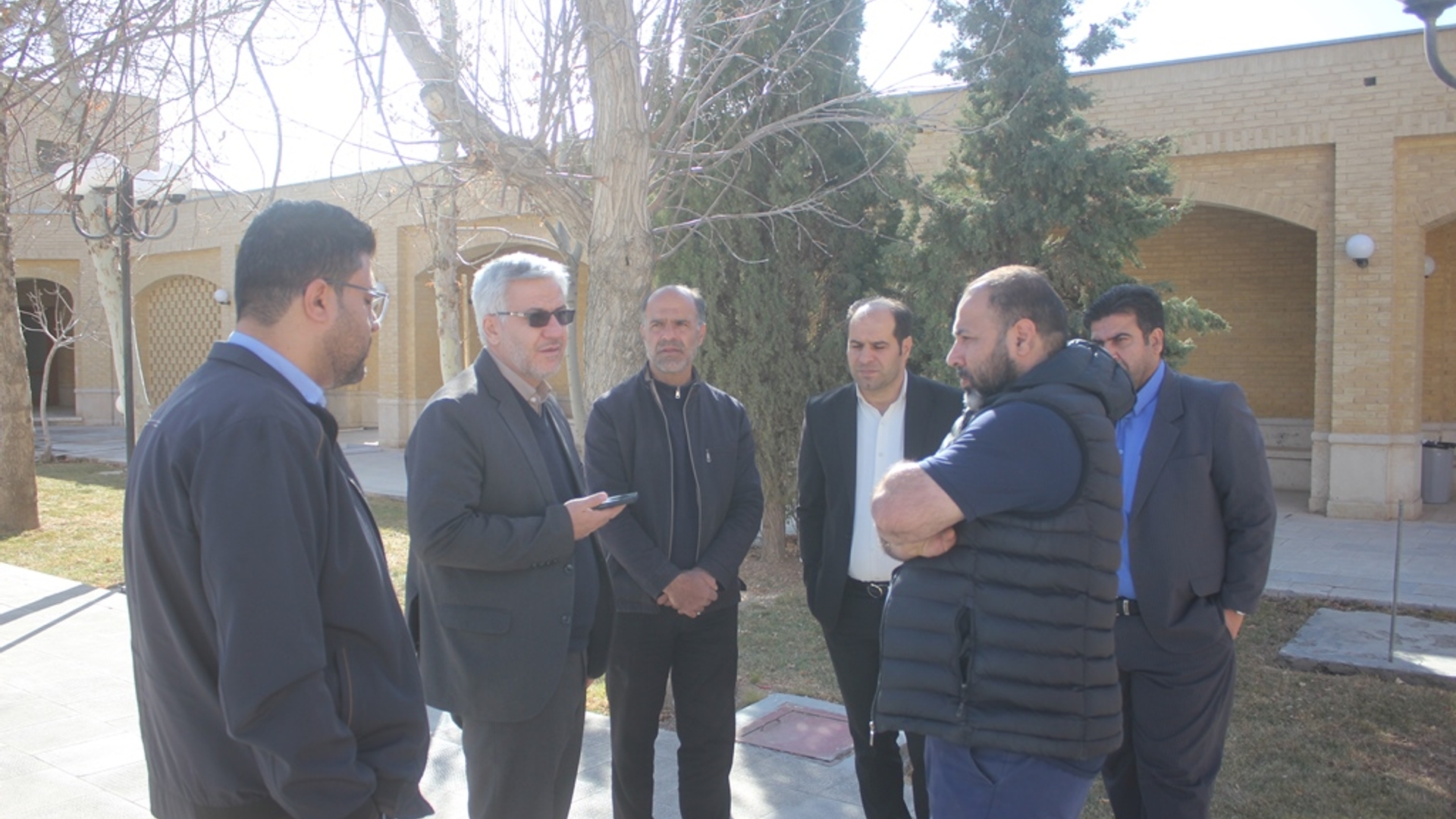 فرماندار از بیت تاریخی حضرت امام (ره) و اردوگاه فرهنگی ، تربیتی حضرت امام (ره) در خمین بازدید کرد