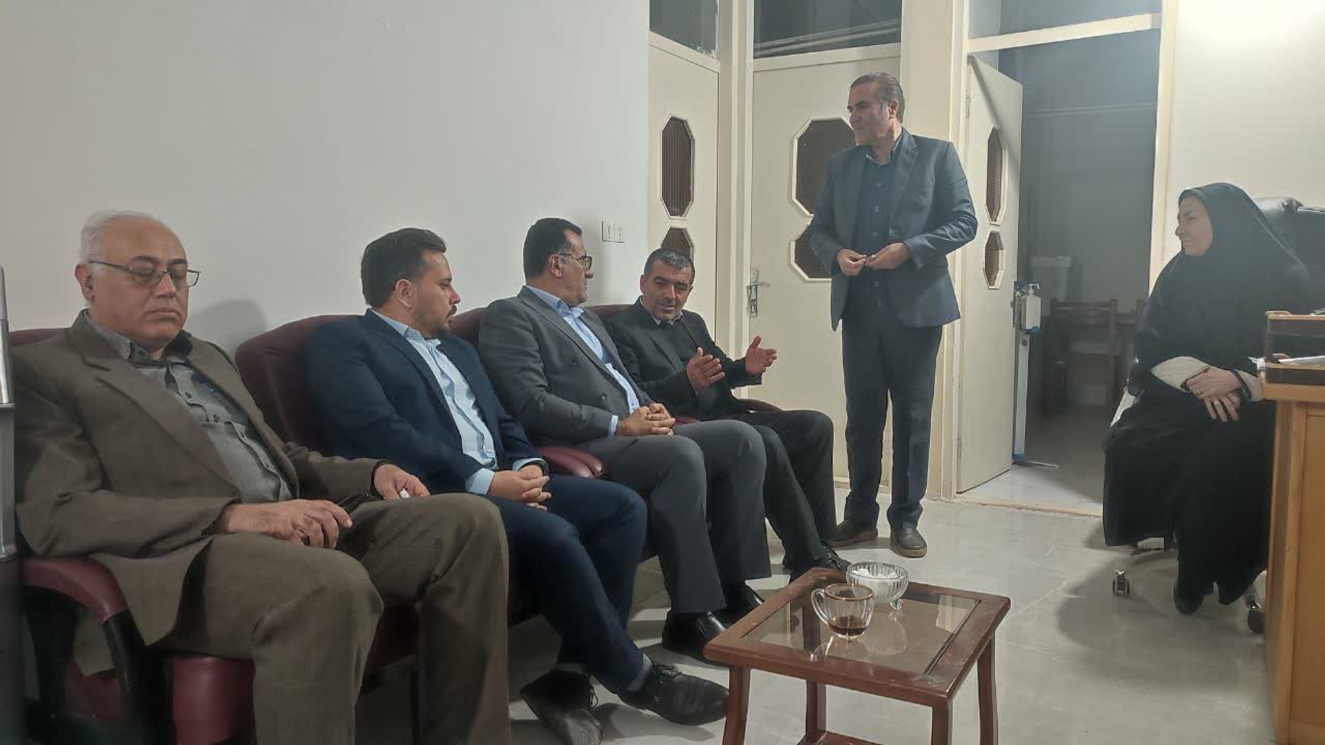 بازدید فرماندار از روند تعمیر و تجهیز بخشداری زاویه