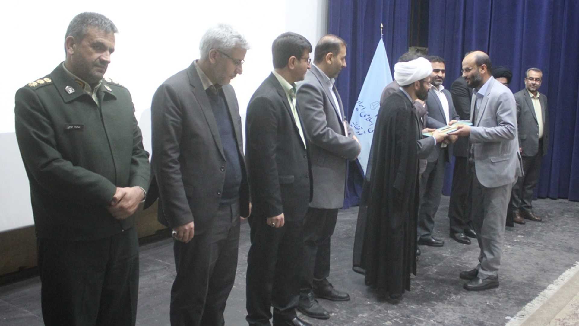 آئین معارفه دادستان عمومی و انقلاب جدید شهرستان خمین برگزار شد