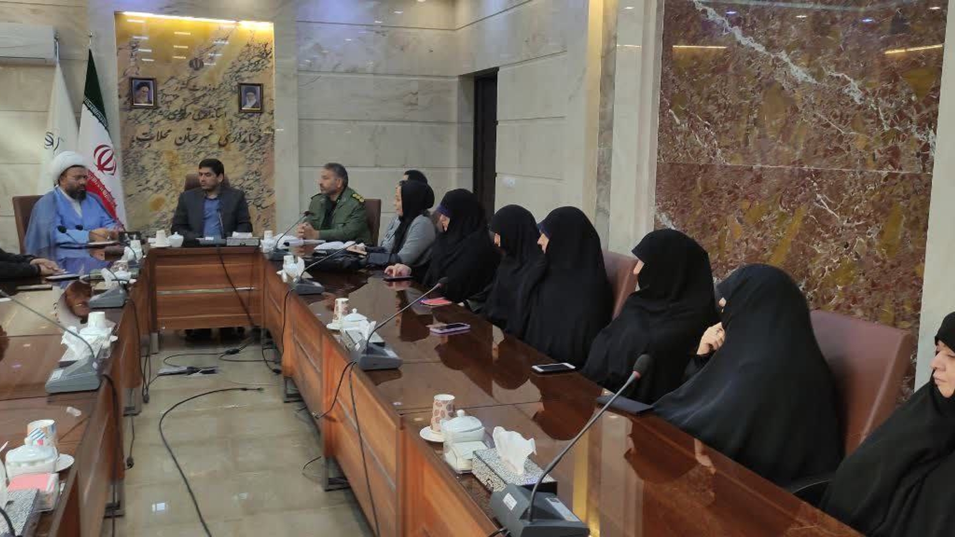 مشکلات مربوط به جوانی جمعیت در فرمانداری شهرستان محلات مورد بررسی قرار گرفت.