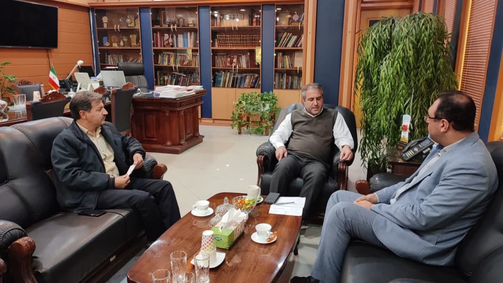 اخذ گزارش عملکرد ، ارزیابی آن و ارائه برنامه