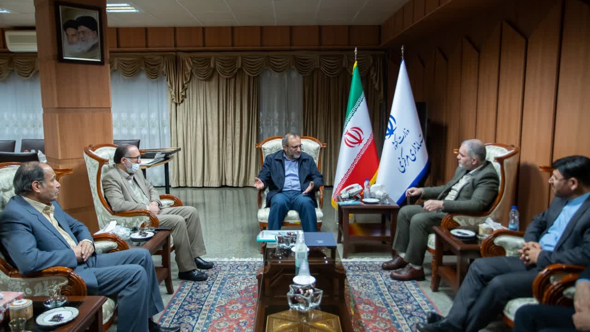 دیدار مدیرعامل شرکت ملی پست با استاندار مرکزی