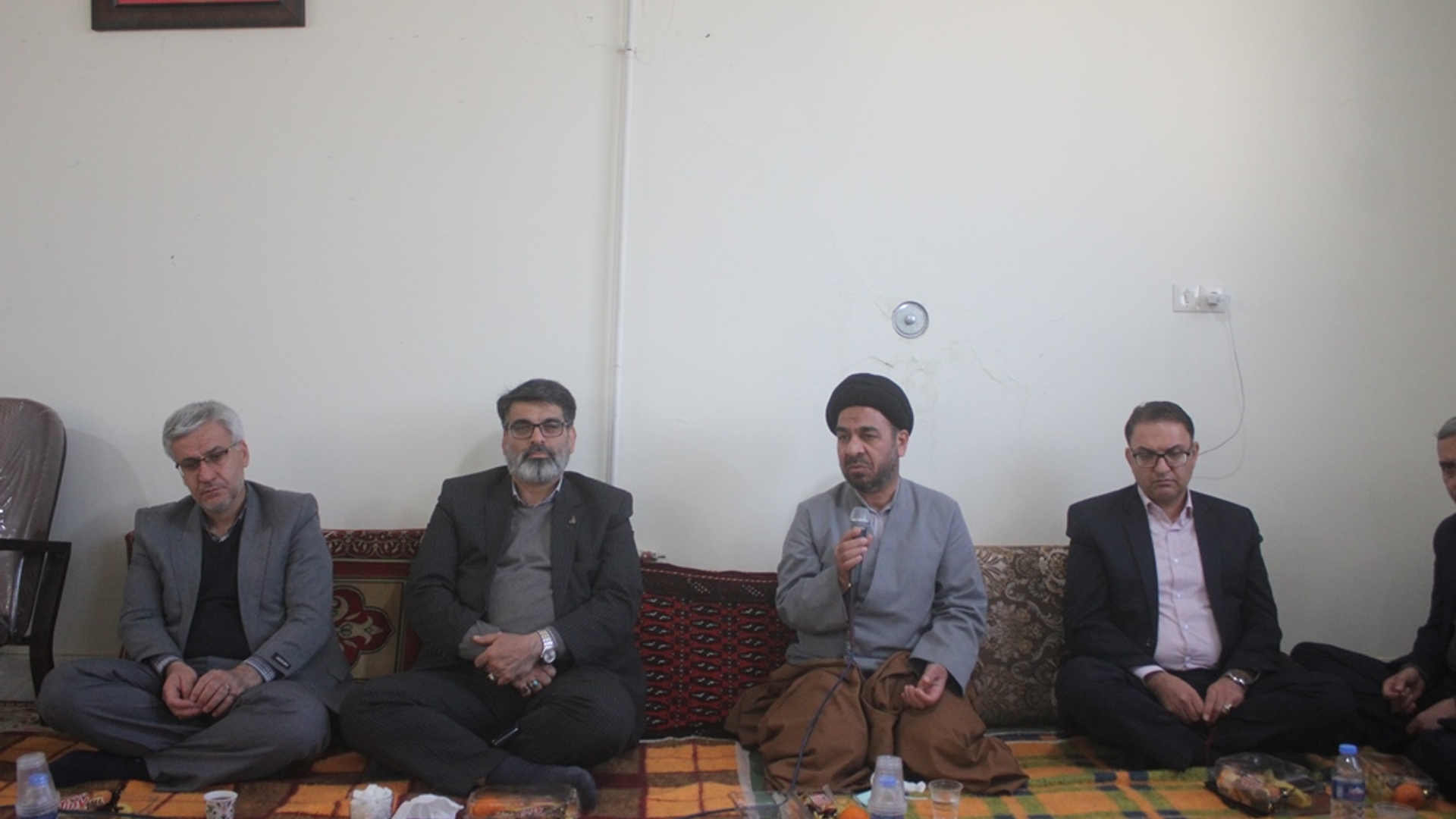 نشست هم اندیشی مدیر کل و معاونین کمیته امداد استان با مسئولان شهرستان خمین برگزار شد