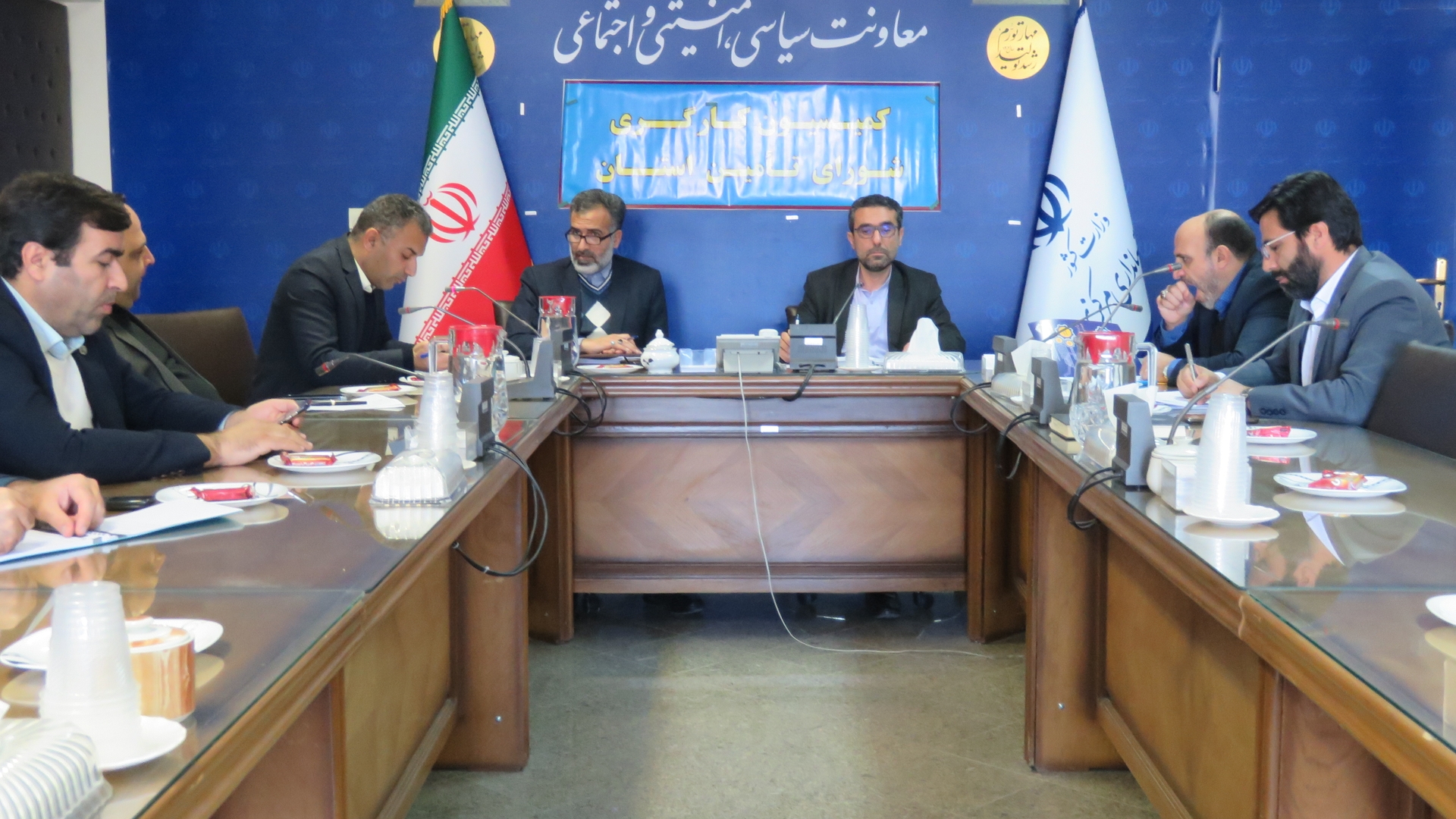 برگزاری جلسه کمیسیون کارگری استان.