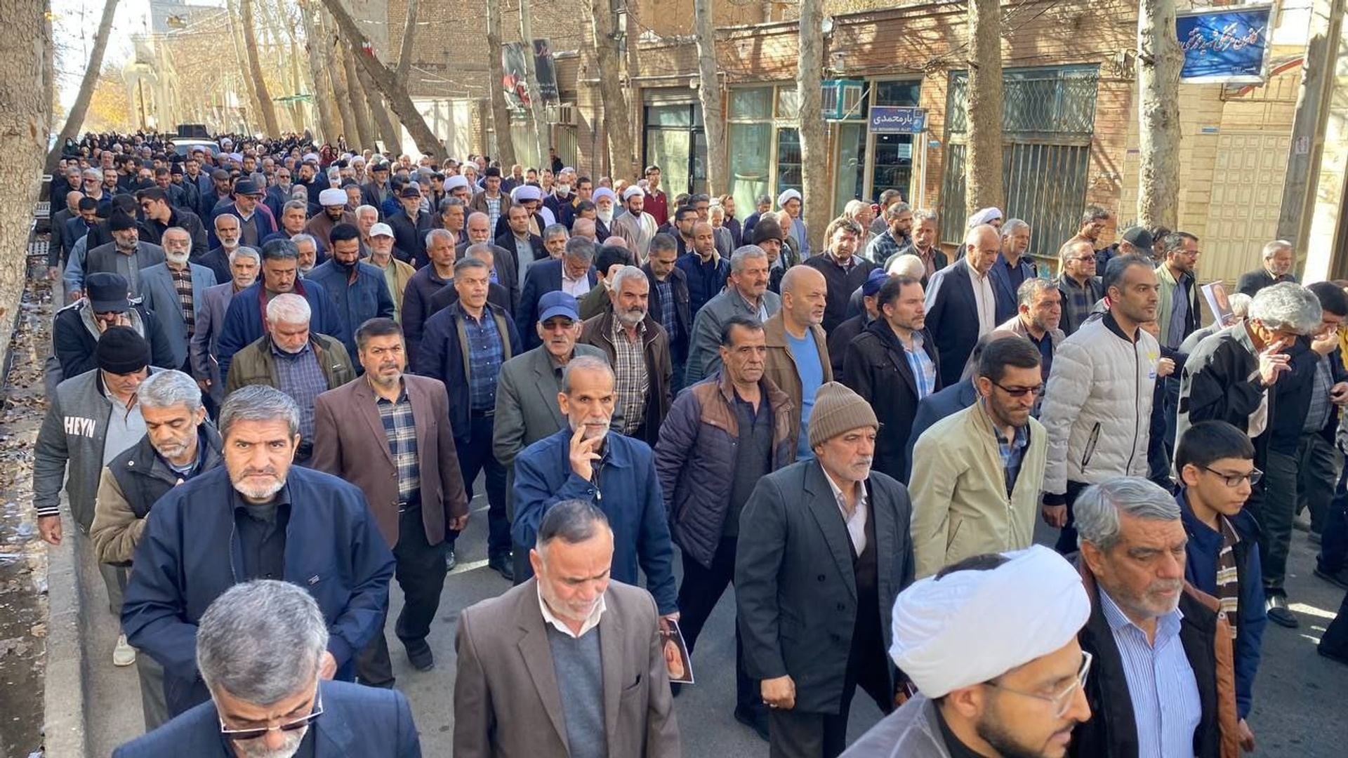 خروش مردم شهرستان محلات در محکومیت حادثه تروریستی کرمان