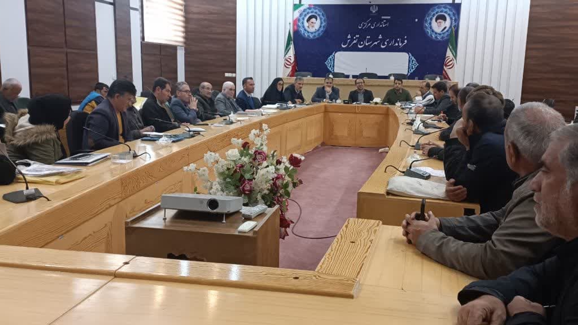 جلسه رفع موانع تولید شهرستان برگزار شد         :