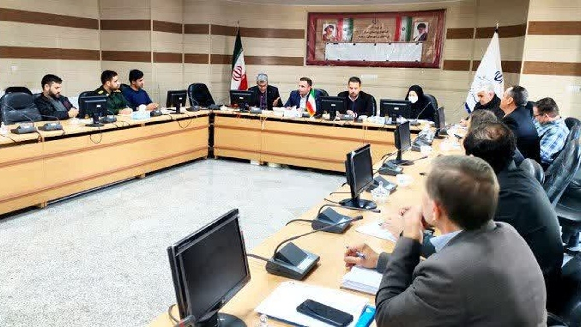 جلسـه کارگـروه آرد و نان شهرسـتان