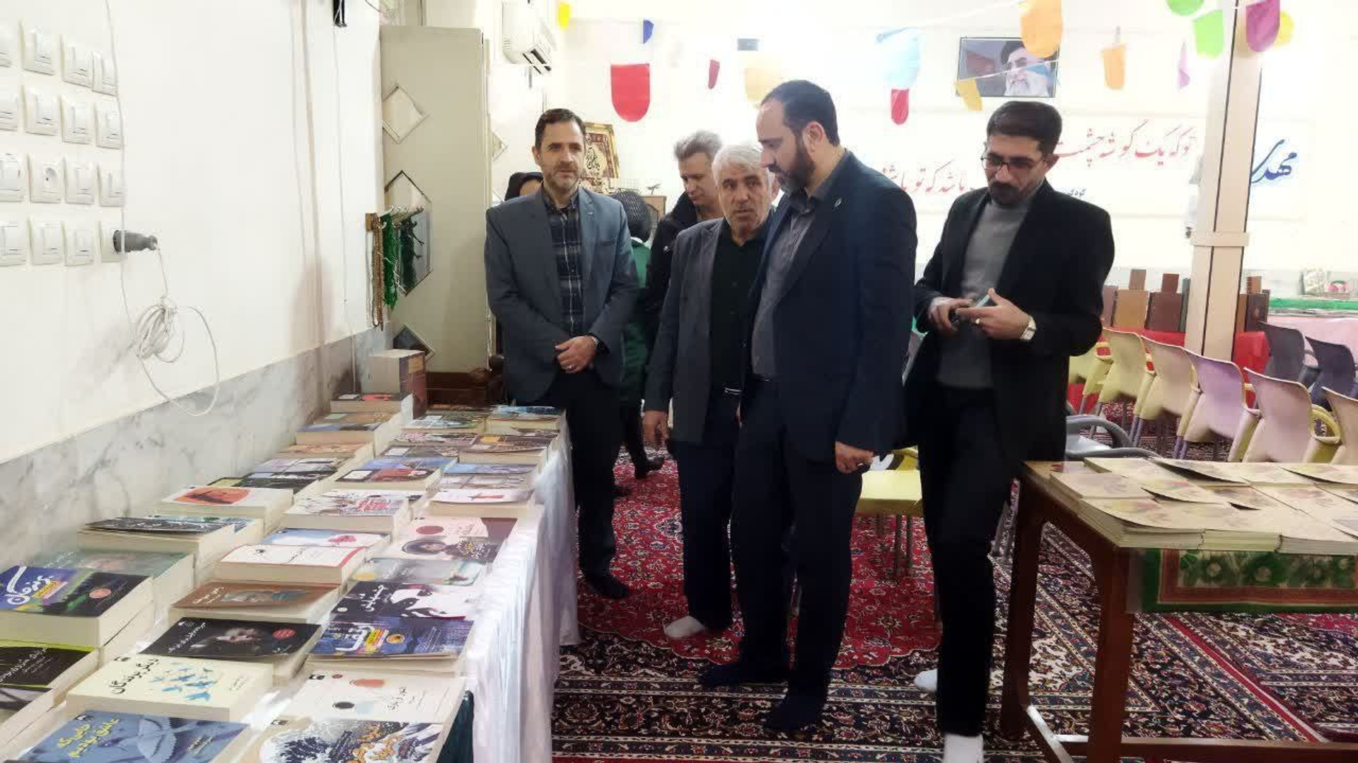 افتتاح نمایشگاه کتاب در شهر نیم‌ور