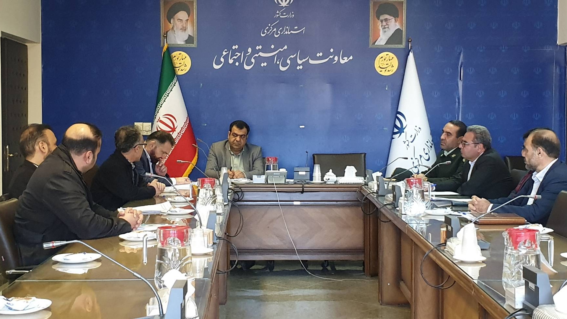 برگزاری جلسه هماهنگی انتقال محموله های نفتی مکشوفه قاچاق به انبارهای شرکت پخش