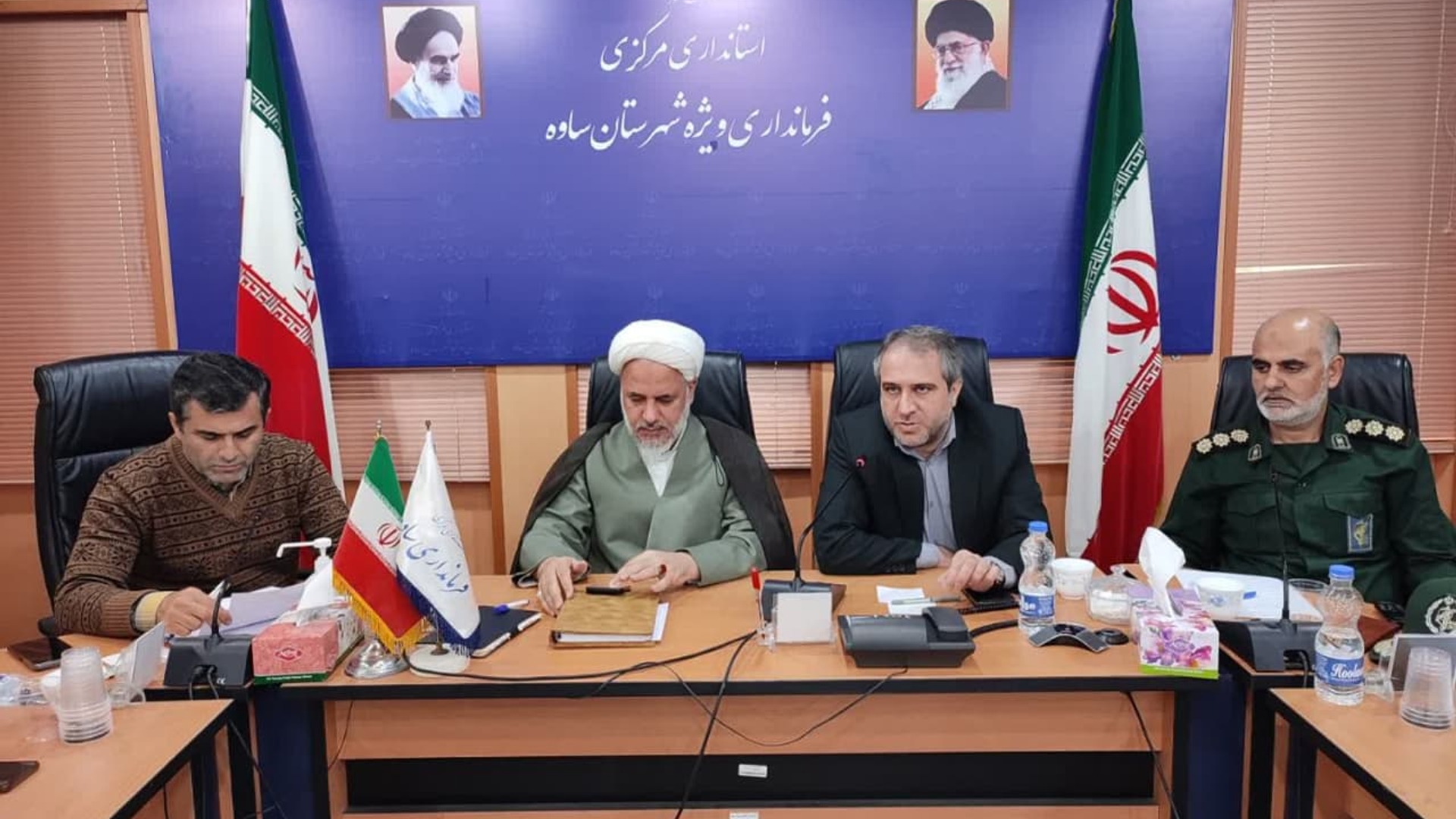 جلسه مشترک ستاد گرامیداشت دهه‌ی مبارک فجر و قرارگاه انتخابات