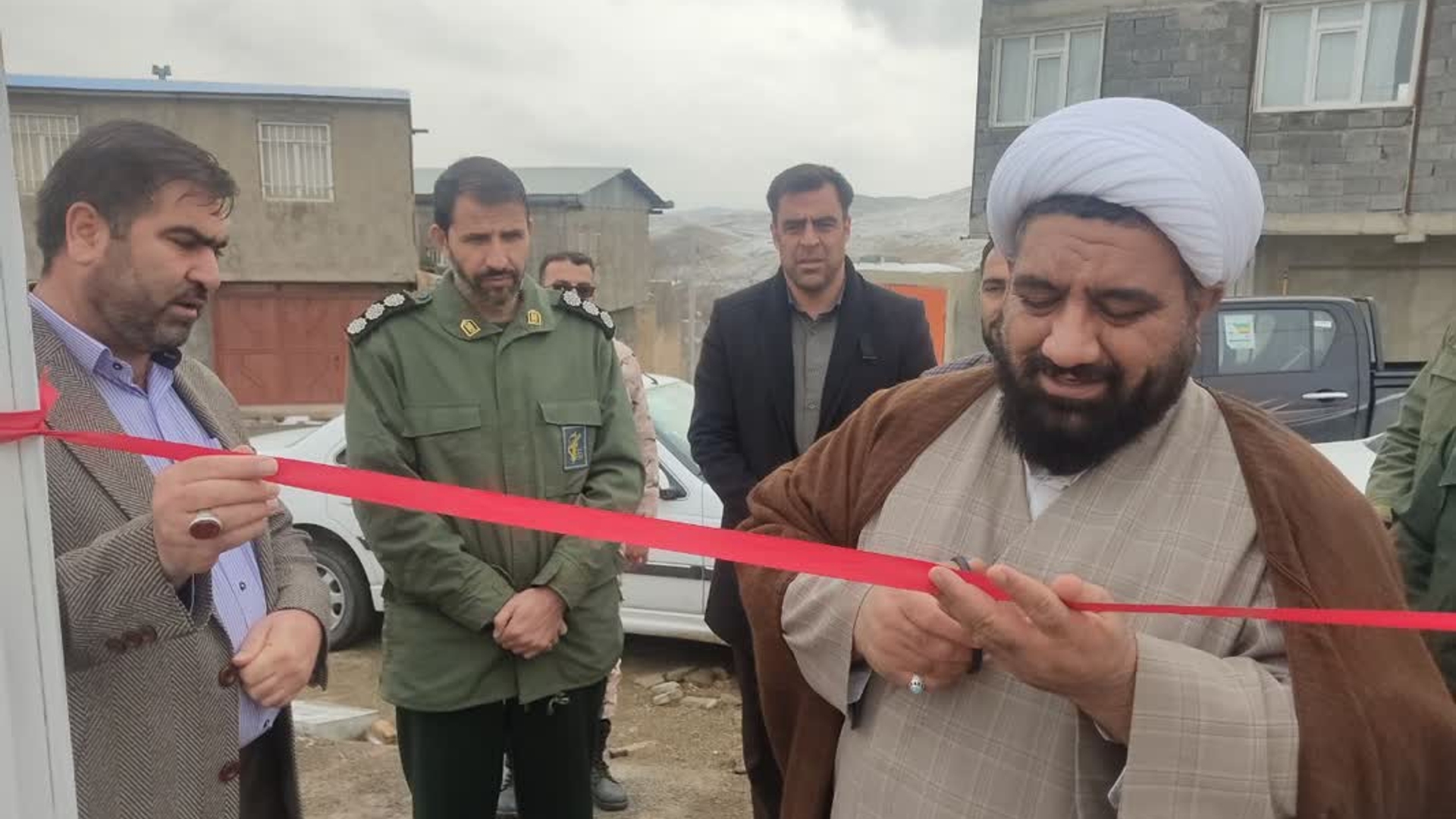 افتتاح پروژه های دهیاری روستای درویشان به مناسبت چهل و پنجمین سالگرد پیروزی شکوهمند انقلاب