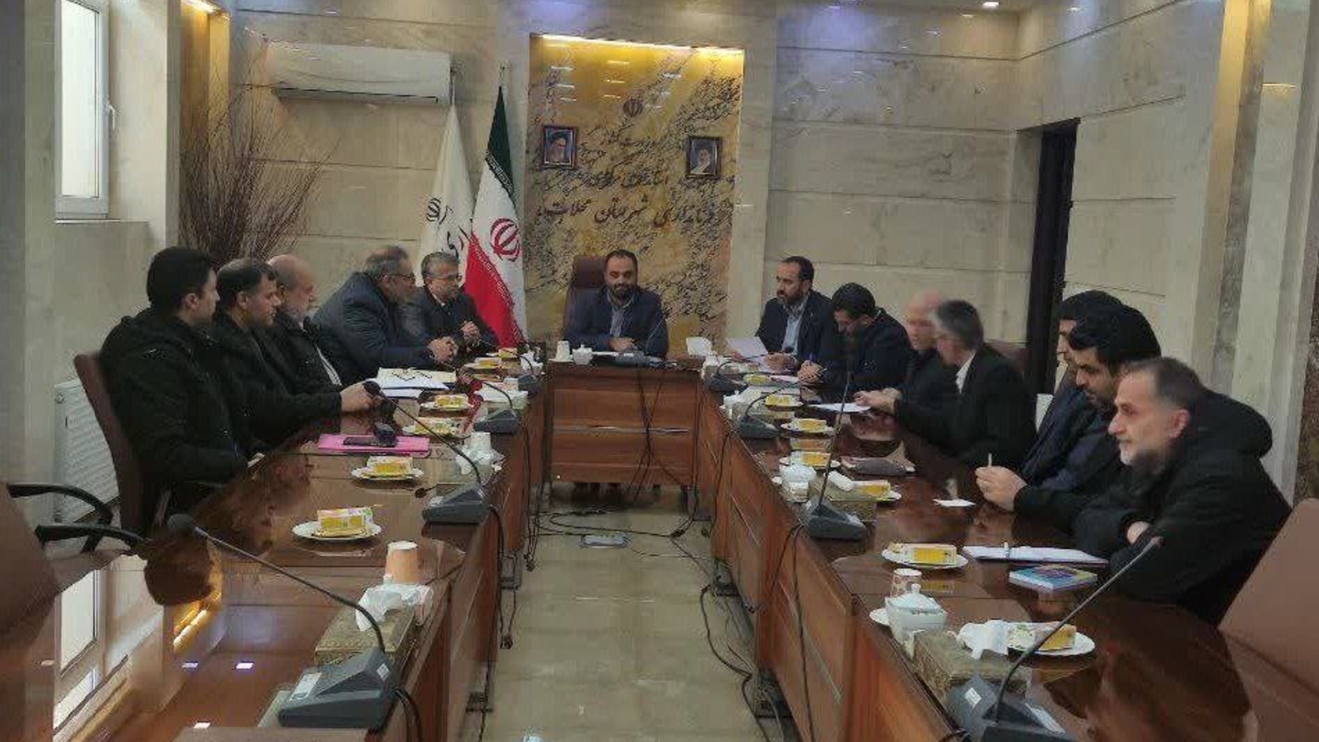 جلسه بررسی و تایید اعضای شعب اخذ رای