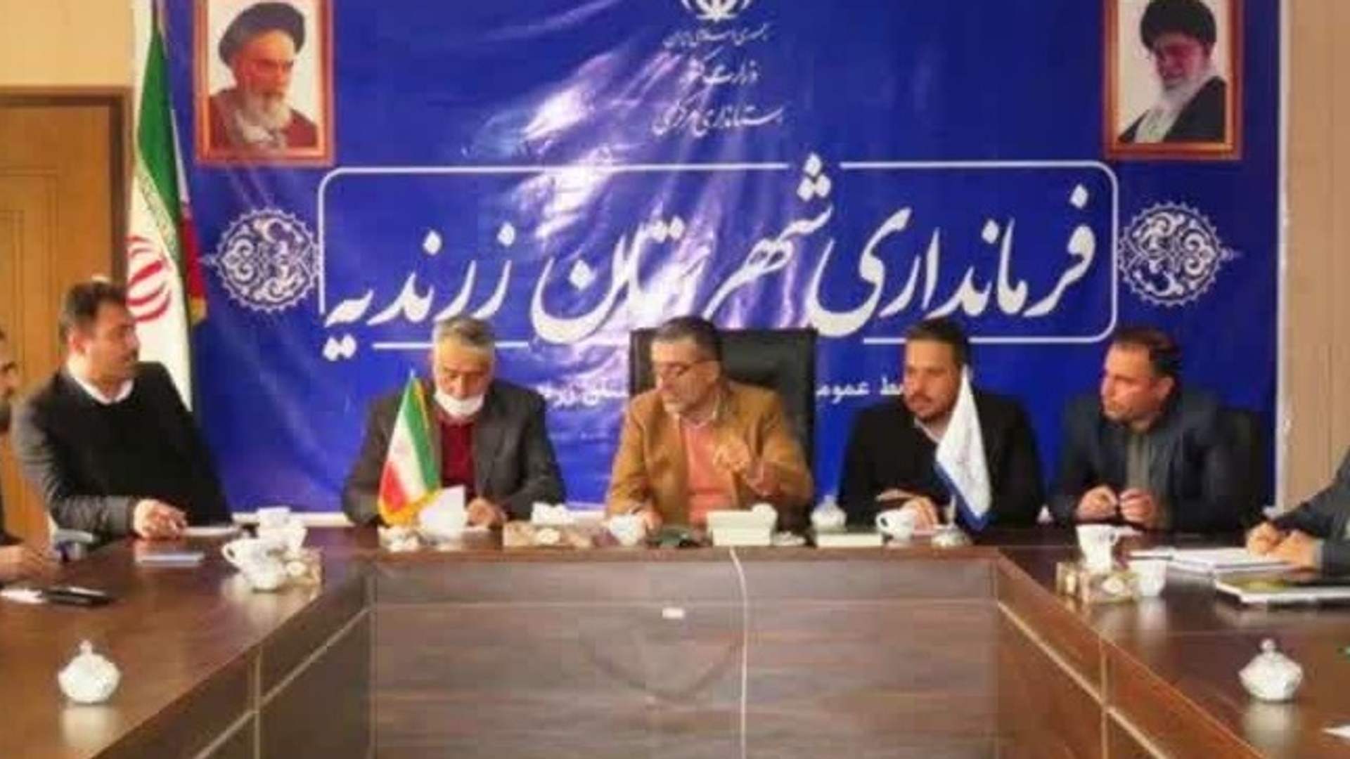 جلسه هم اندیشی کمیته های انتخاباتی شهرستان زرندیه