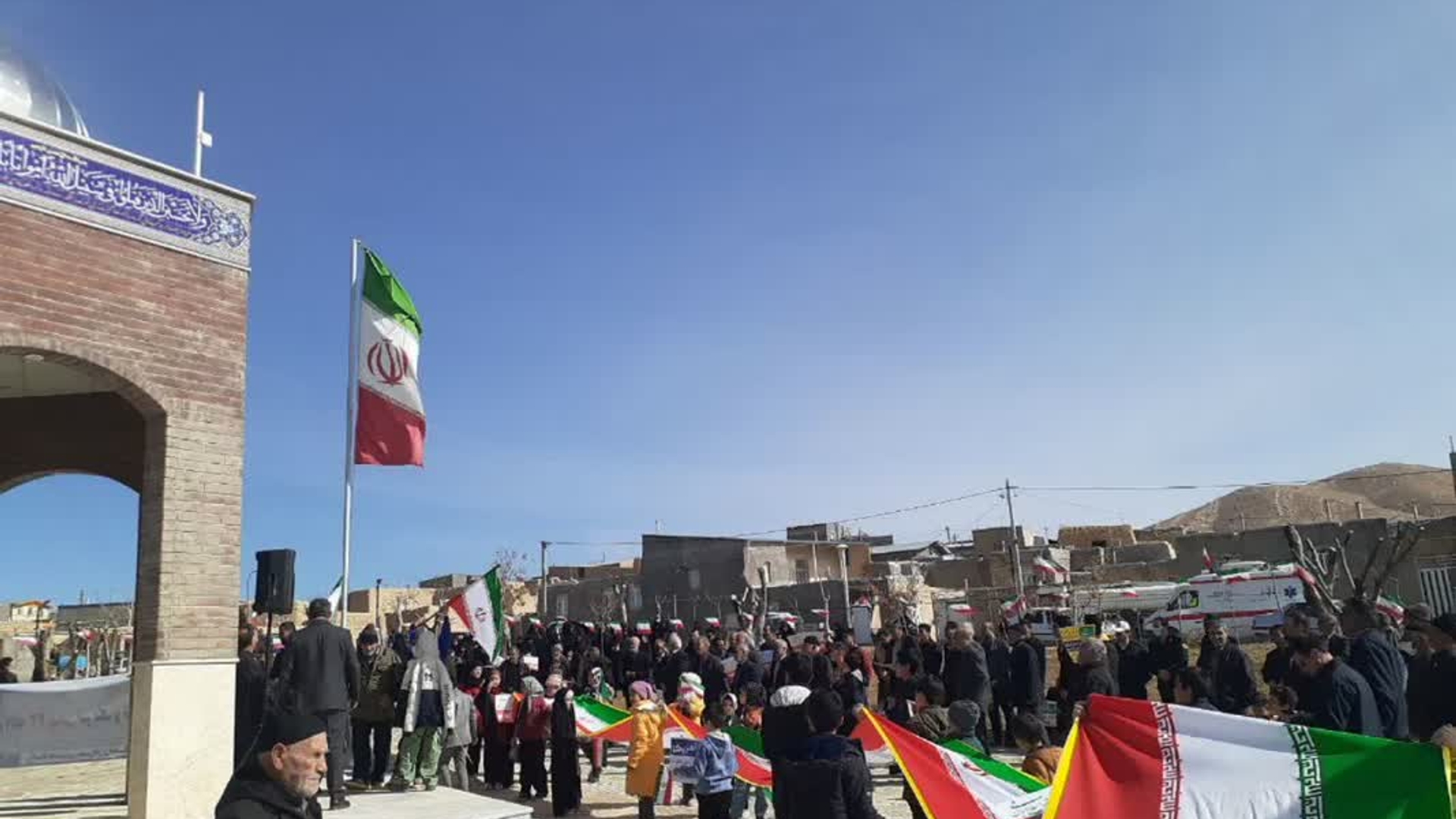 راهپیمایی یوم‌الله ۲۲ بهمن مردم انقلابی شهر تلخاب