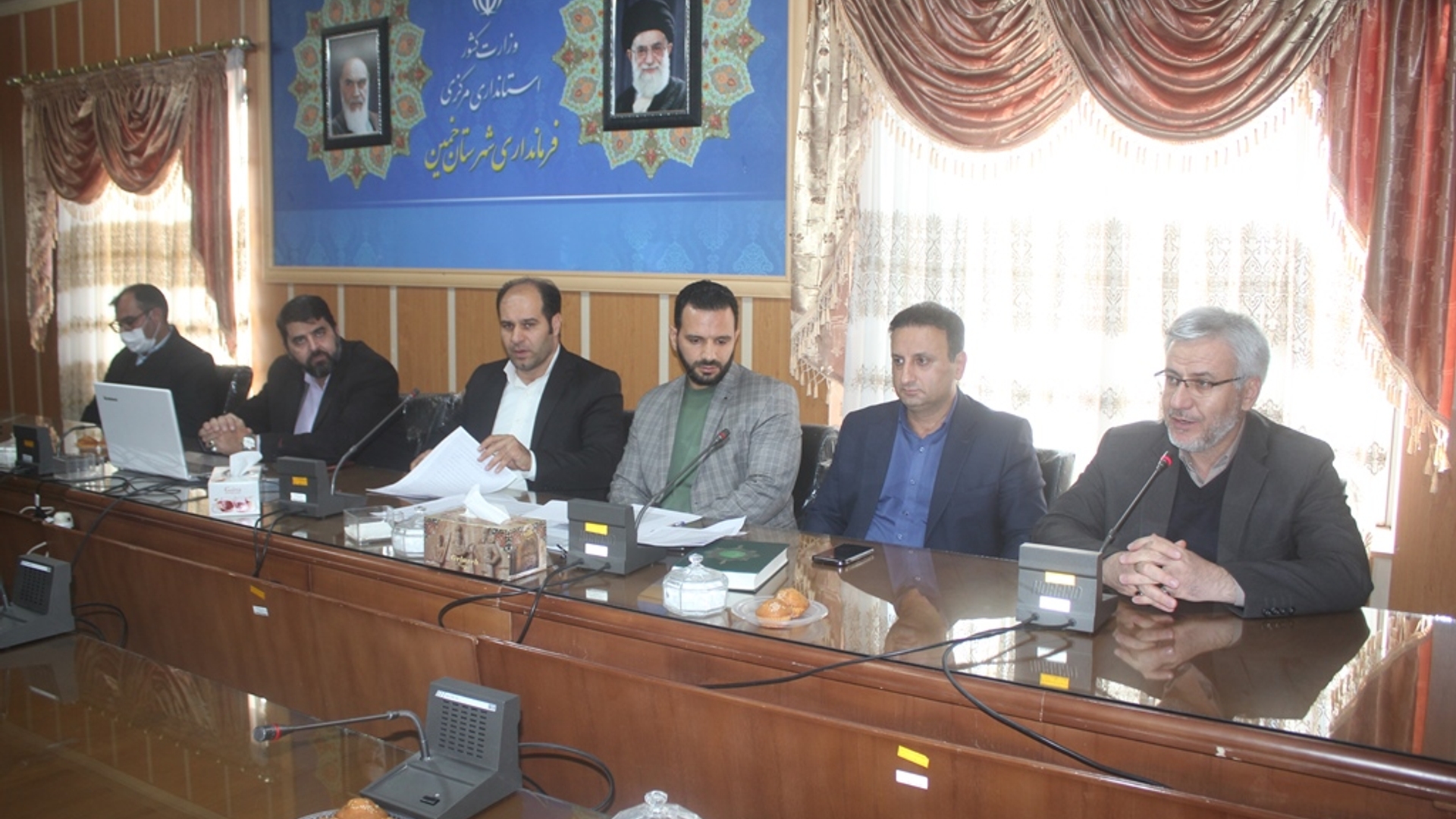 جلسه آموزشی سربازرسان و بازرسین انتخابات 1402 شهرستان خمین برگزار شد