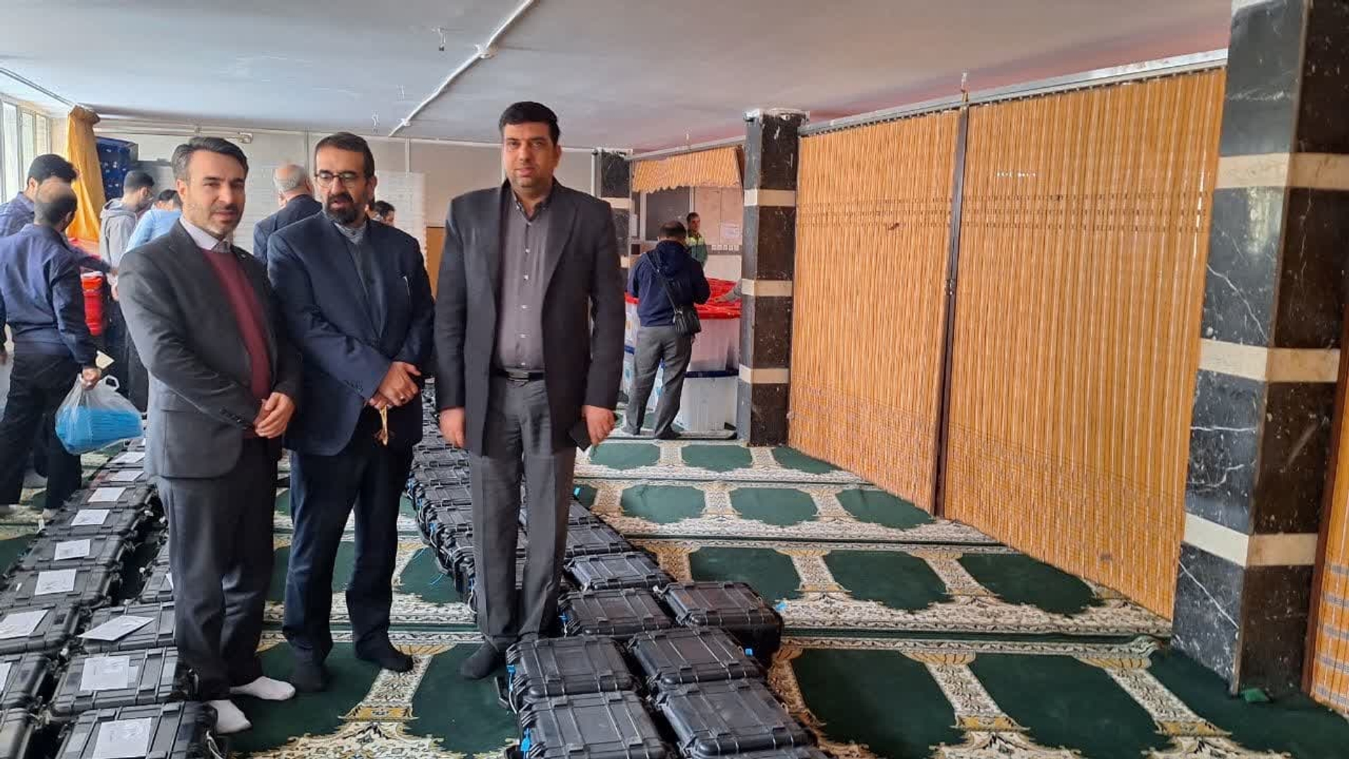 بازدید رئیس ستاد انتخابات استان از اجرای روند پیکربندی دستگاههای احراز هویت