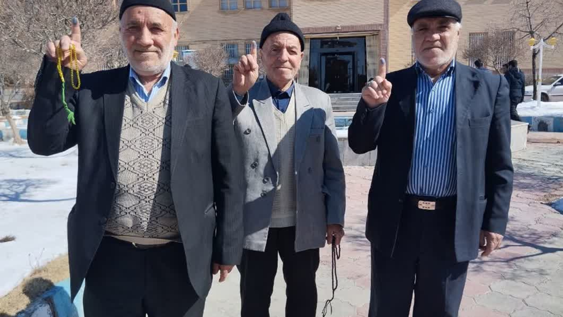 حضور خانوده‌های فراهانی برای شرکت در انتخابات