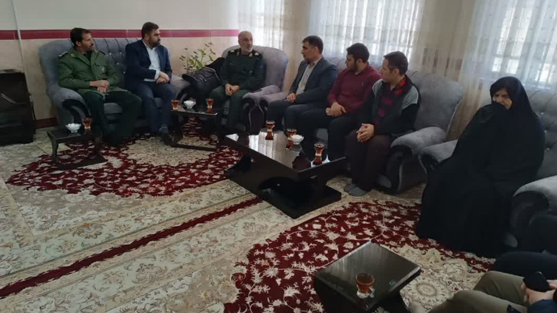 اجرای طرح سپاس و تجلیل از خانواده های معظم شهدا و ایثارگران