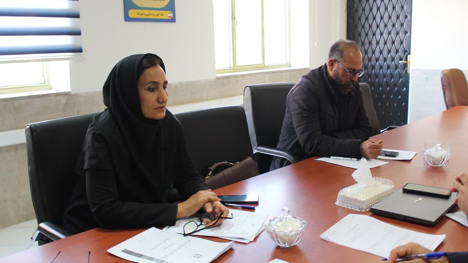 برگزاری جلسه بررسی نهایی پیش نویس دستورالعمل حقوق و مزایای دهیاران و کارکنان دهیاری های در سال ۱۴۰۳